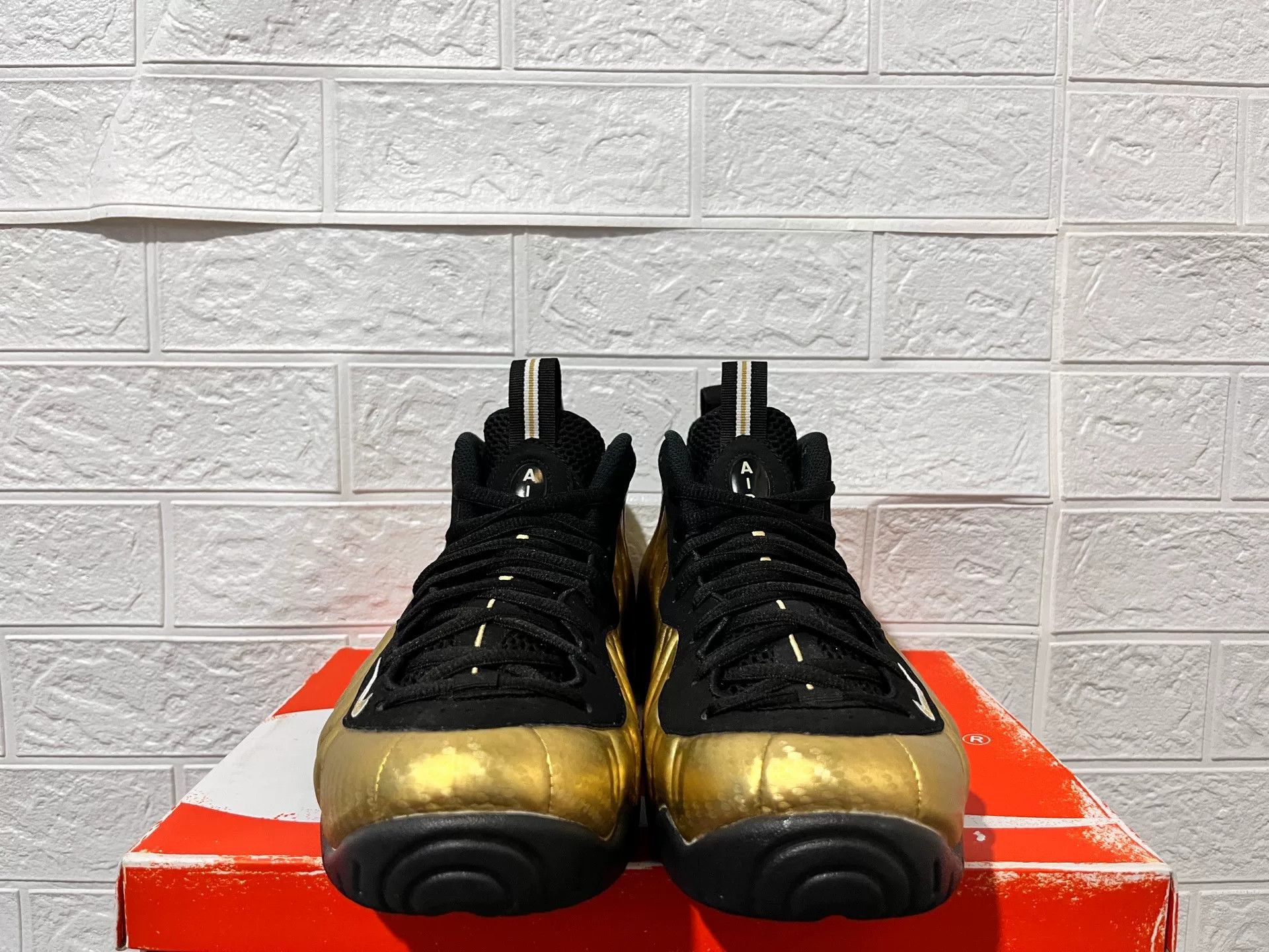 Nike Nike Black Lowtop Sneakers 12 Men Size US 12 / EU 45 - 5 Thumbnail