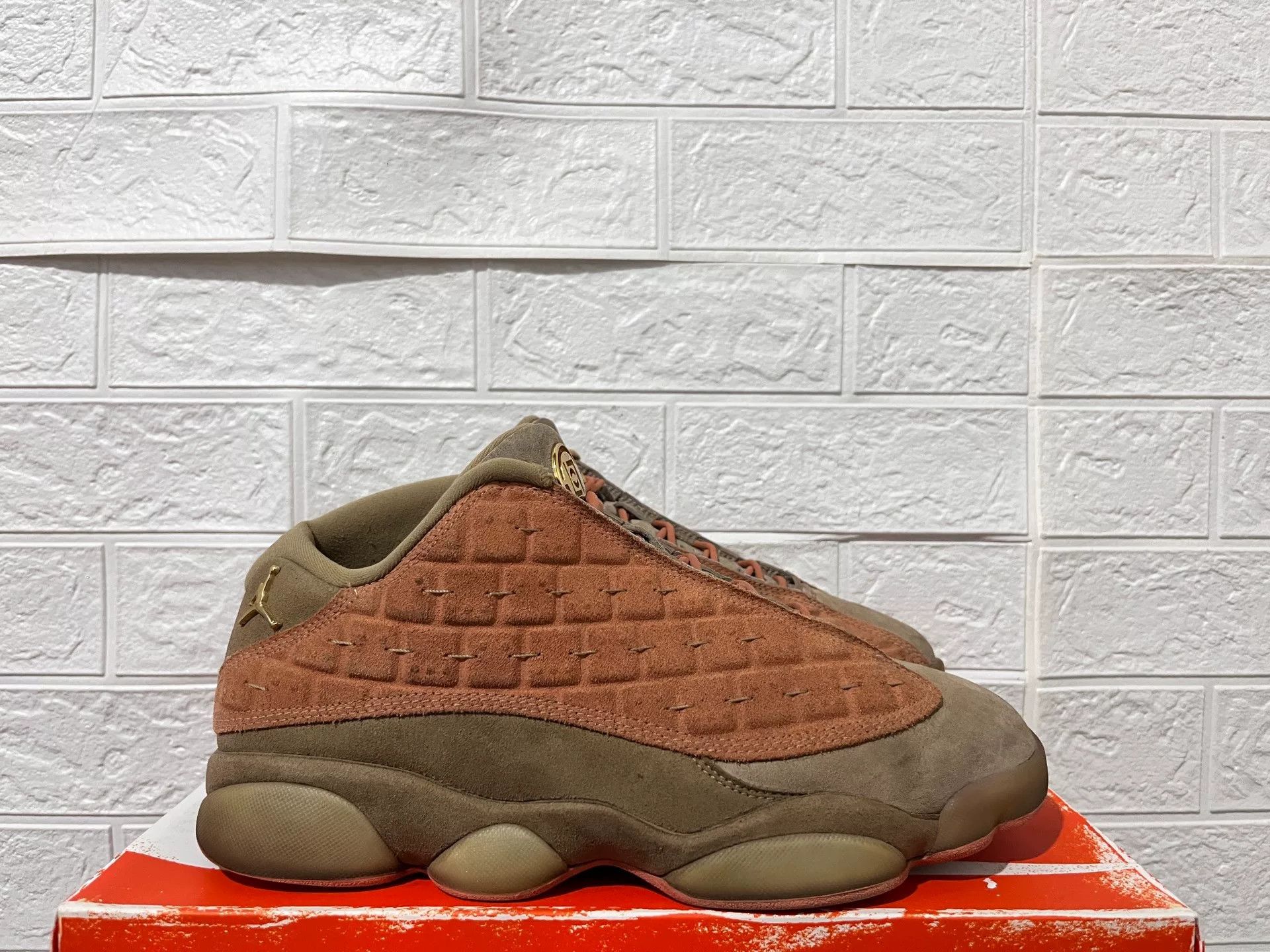 Nike Nike AJ13 Lowtop Sneakers 11 Men Size US 11 / EU 44 - 2 Thumbnail