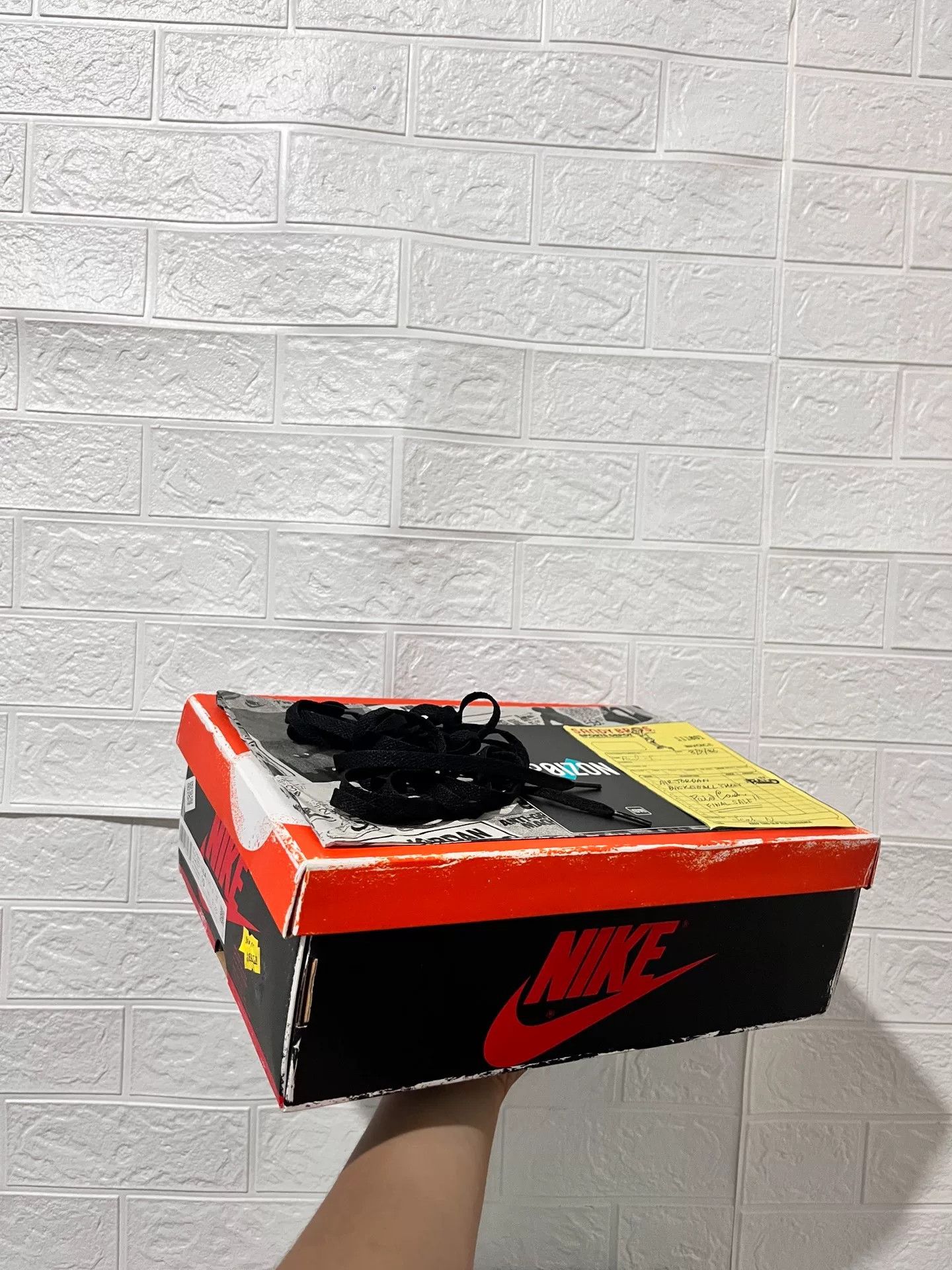 Nike Nike AJ1 Red Hitop Sneakers 11 Men Size US 11 / EU 44 - 9 Thumbnail
