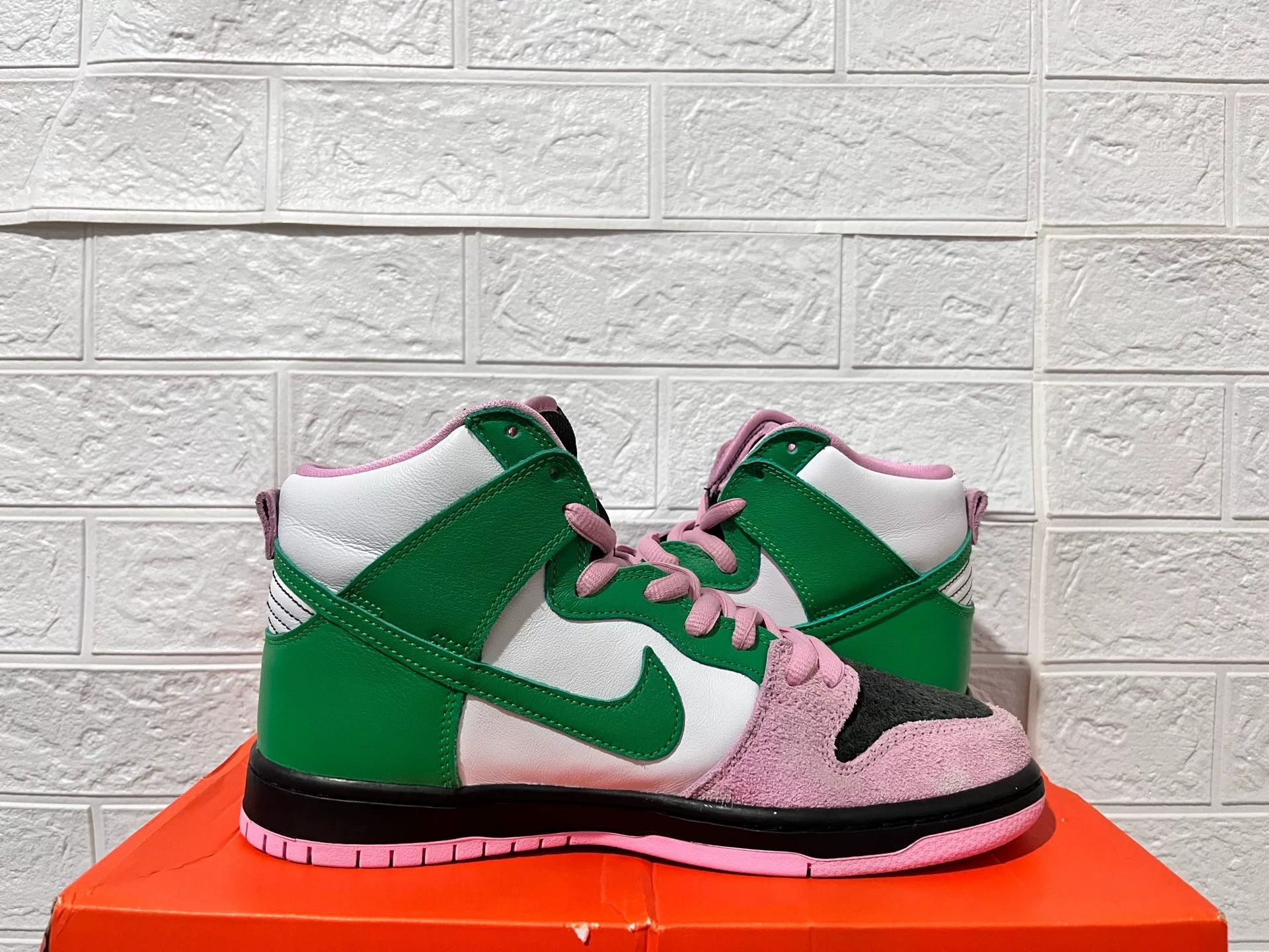 Nike Nike DUNK SB Multi Lowtop Sneakers 9 Men Size US 9 / EU 42 - 4 Thumbnail