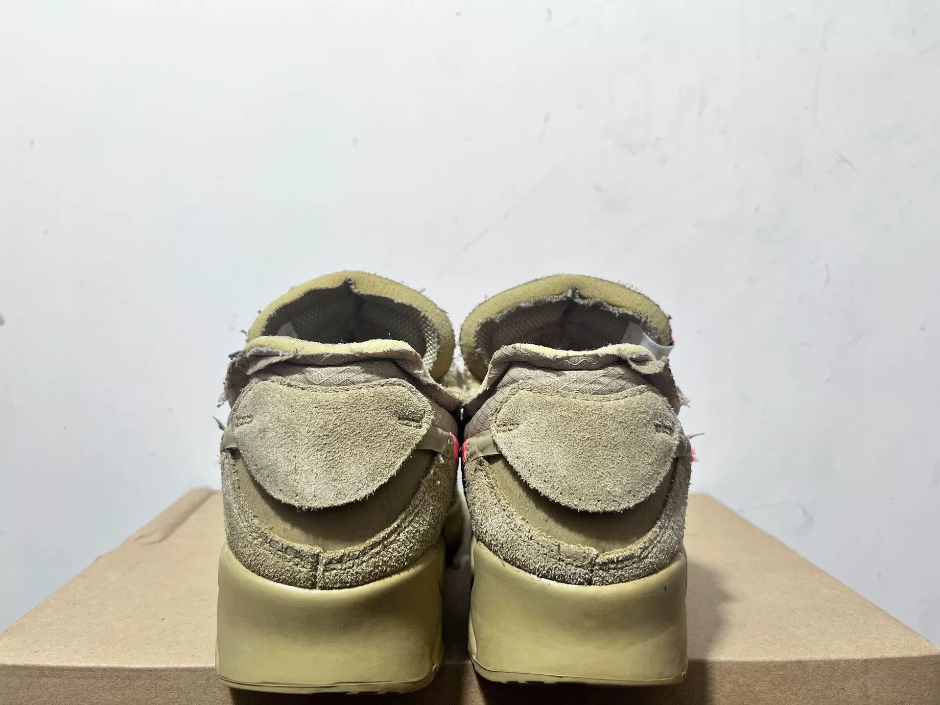 Nike Nike MAX90 Beige Lowtop Sneakers 8 Men Size US 8 / EU 41 - 6 Thumbnail
