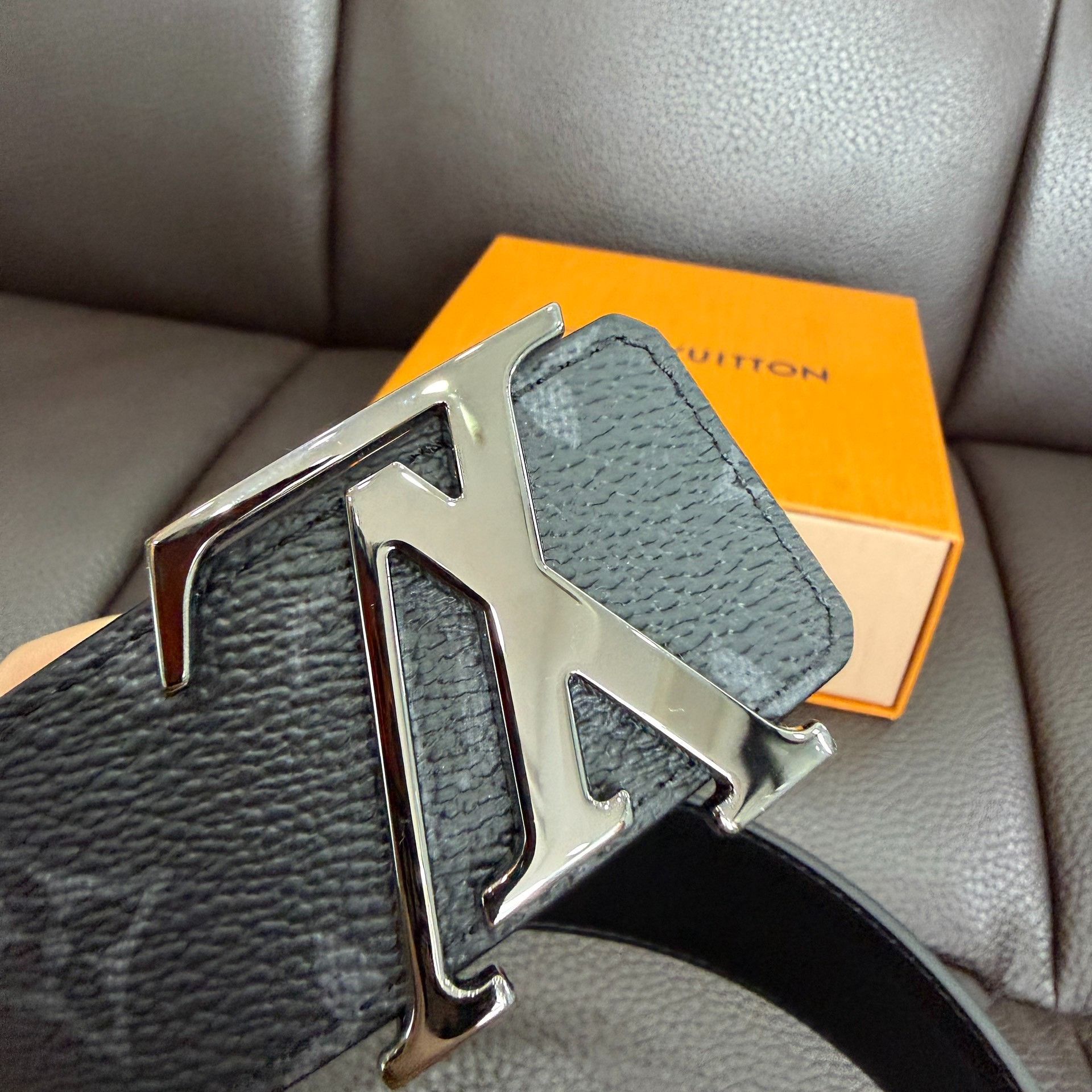 Louis Vuitton Louis Vuitton Black Belt one size Men Size ONE SIZE - 2 Thumbnail