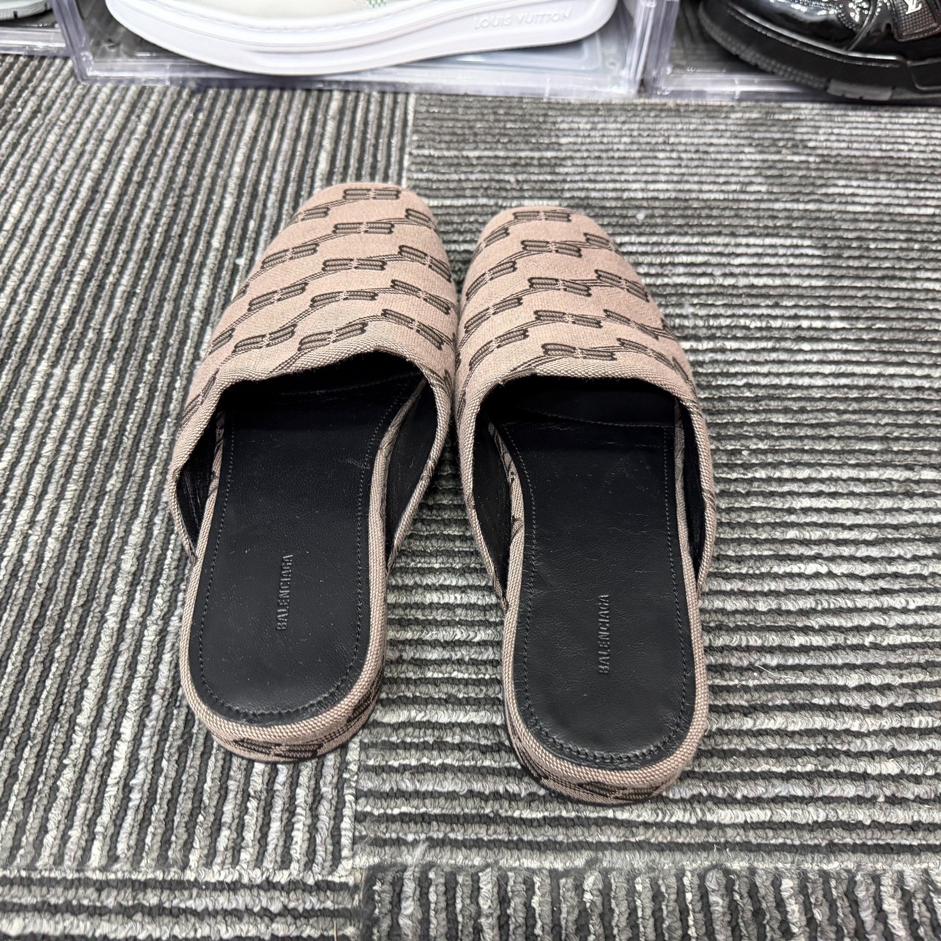Balenciaga Balenciaga Canvas Sandals us_8 Women Size US 8 / IT 38 - 3 Thumbnail