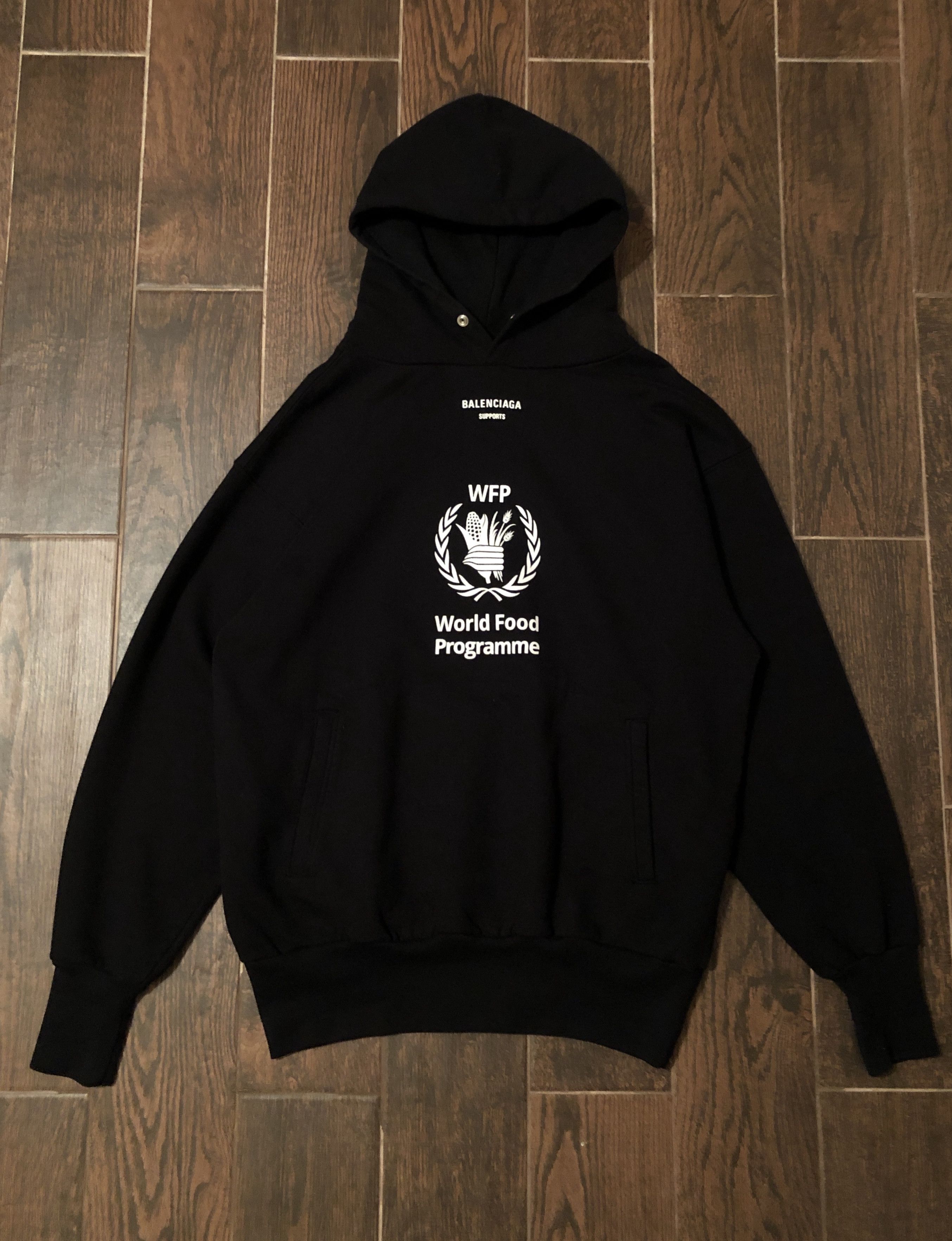 Balenciaga supports wfp discount hoodie