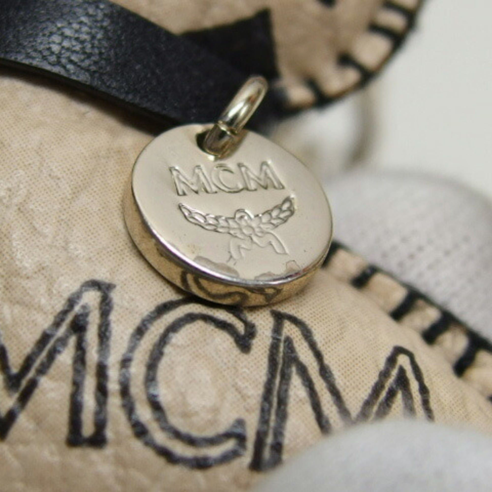 MCM MCM Visetos Cat Motif Bag Charm Keychain Size ONE SIZE - 7 Thumbnail
