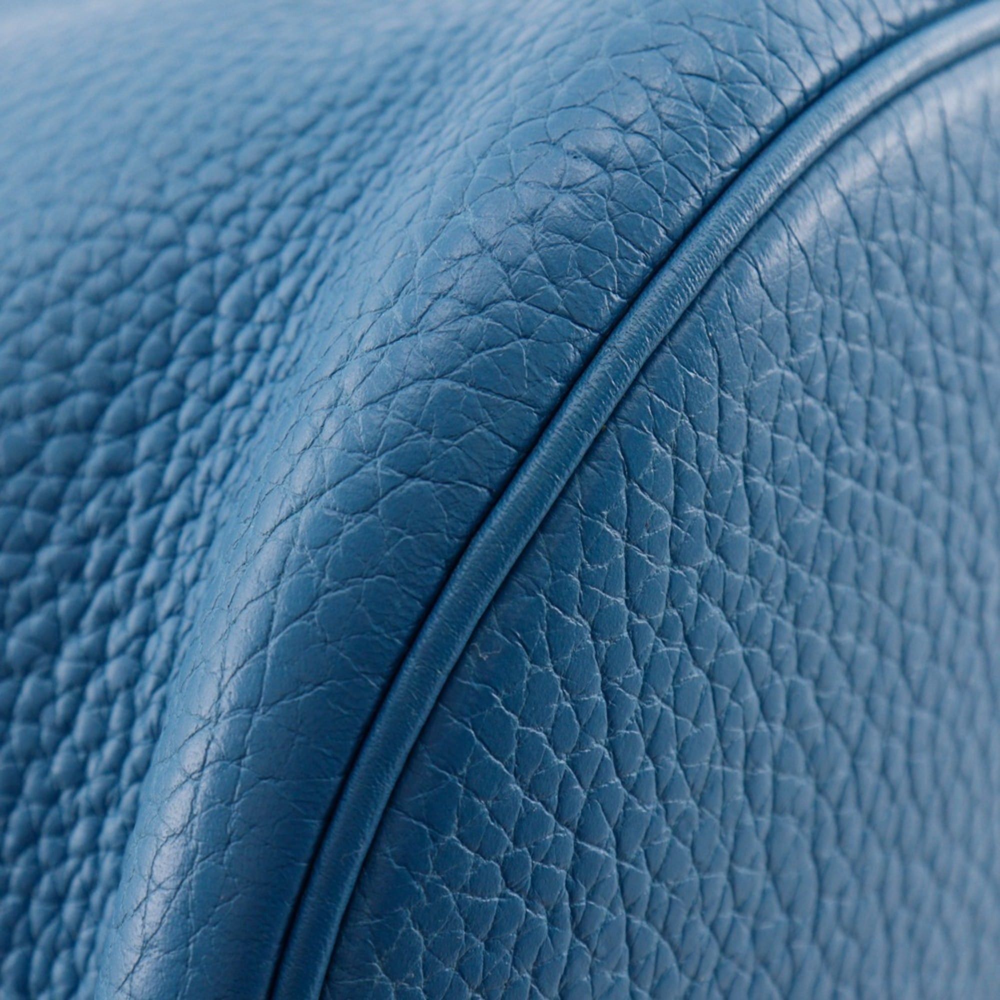 Hermes Hermes Manjoir MM Shoulder Bag, Taurillon Clemence Leather, Blue Jean, 2005 Model, A5 Size, Drawstring, Women's. Size ONE SIZE - 4 Thumbnail