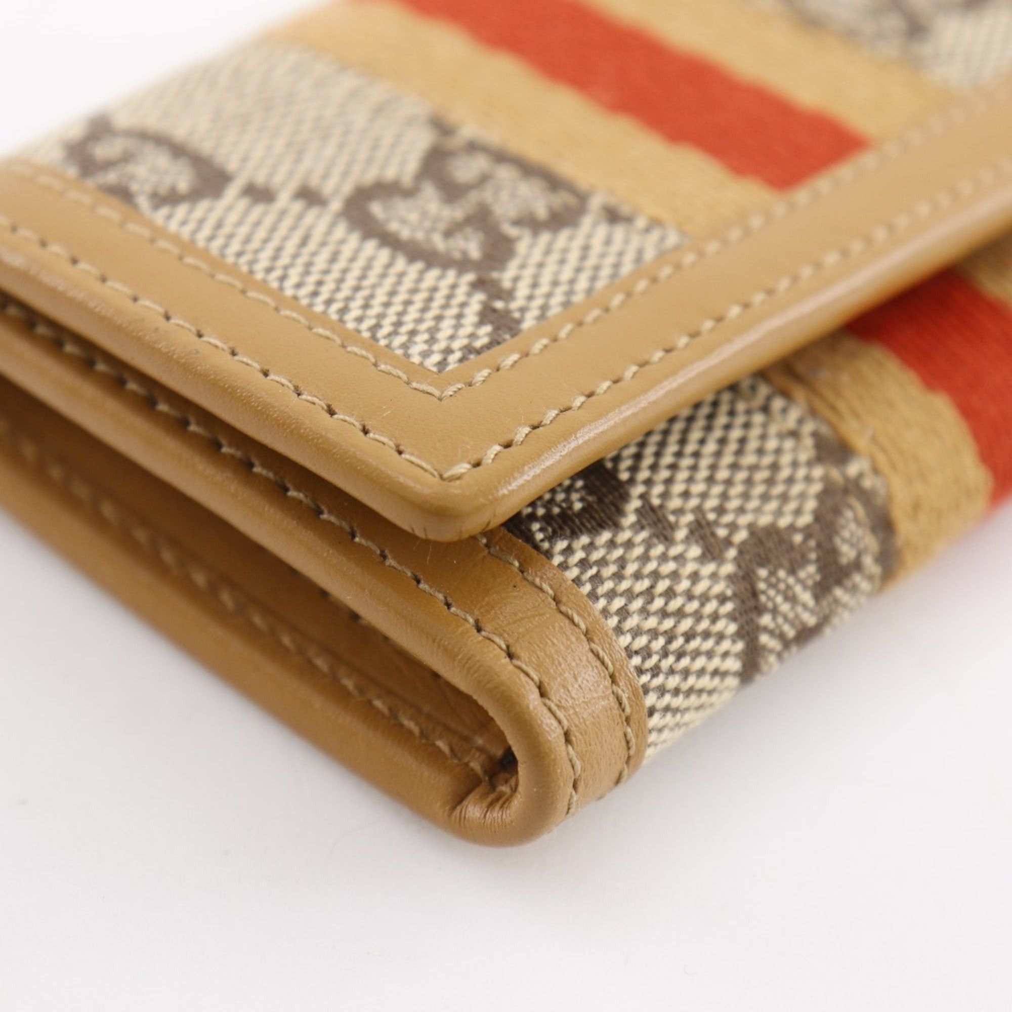 Gucci Gucci key case, model number 033.0416.0881, GG canvas, ochre color, snap button closure, unisex. Size ONE SIZE - 4 Thumbnail