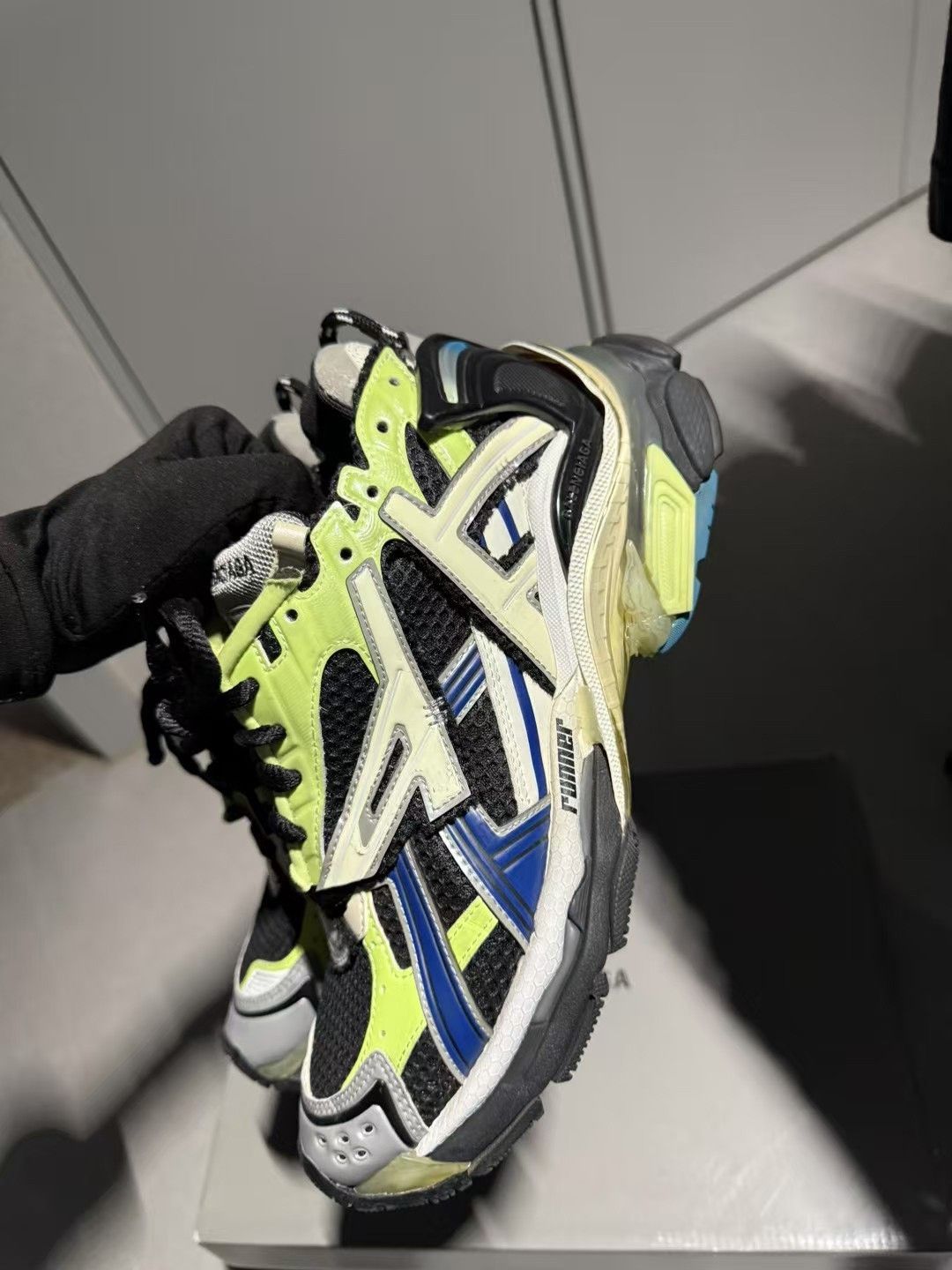 Balenciaga Balenciaga Runner Black Green Size 40 Size US 7 / EU 40 - 3 Thumbnail