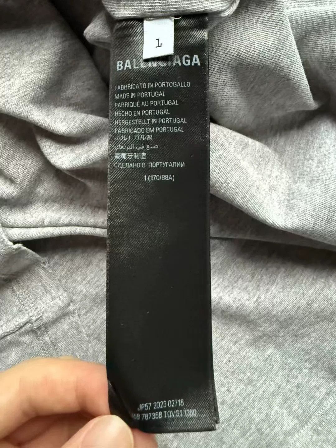 Balenciaga Balenciaga AI Distressed Short-Sleeve Size US S / EU 44-46 / 1 - 4 Thumbnail