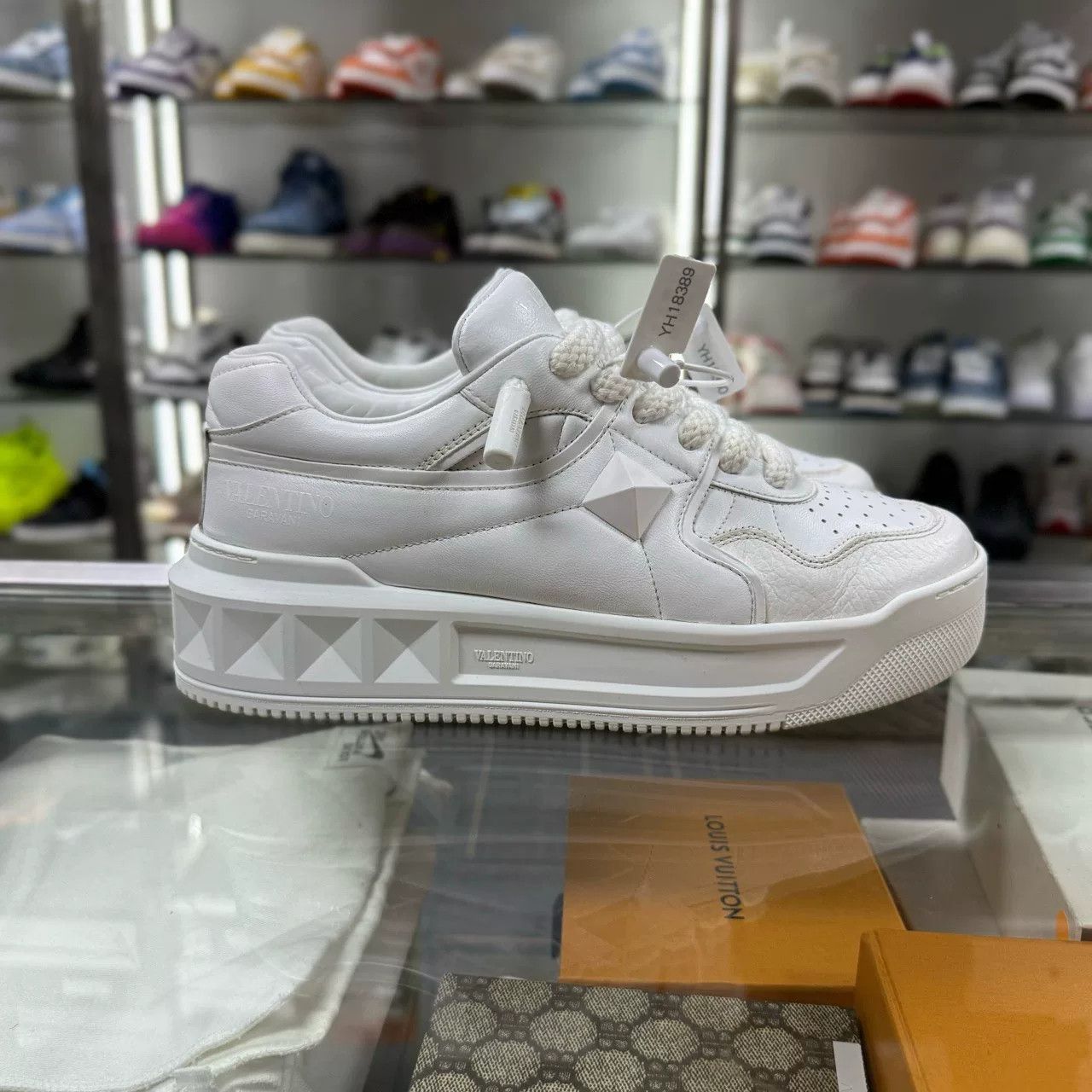 Valentino Valentino Platform White Sneakers Size US 7 / EU 40 - 2 Thumbnail