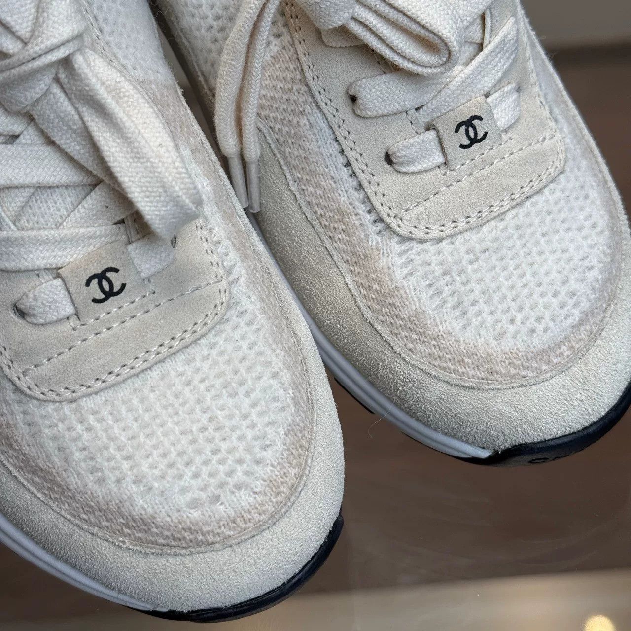 Chanel Chanel 23B Beige Knit Sneakers Size US 5 / IT 35 - 9 Thumbnail