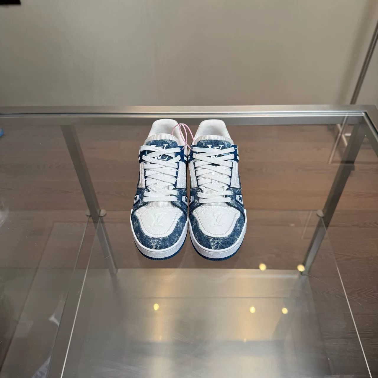Louis Vuitton Louis Vuitton LV Trainer White Blue Denim 2024 Size US 6 / IT 36 - 2 Thumbnail