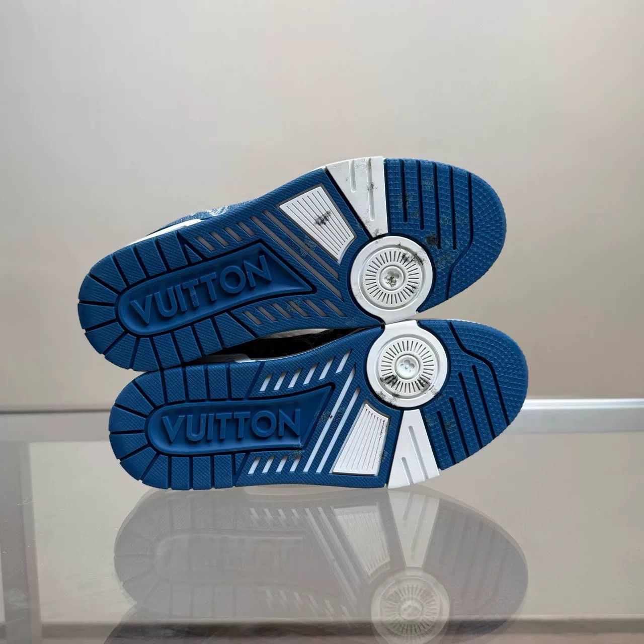 Louis Vuitton Louis Vuitton LV Trainer White Blue Denim 2024 Size US 6 / IT 36 - 7 Thumbnail