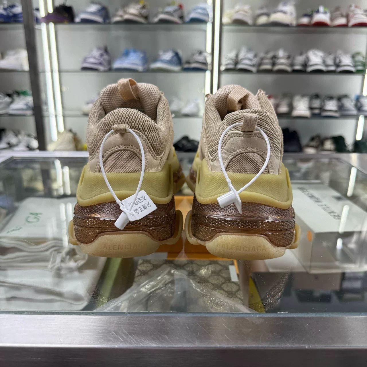 Balenciaga Balenciaga Triple S Sneakers Size US 6 / IT 36 - 6 Thumbnail