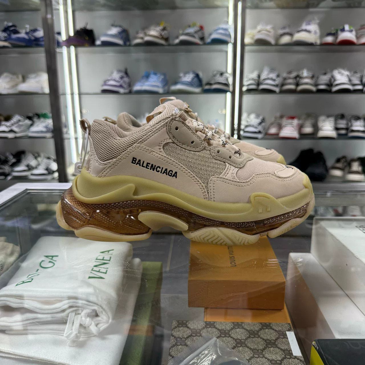 Balenciaga Balenciaga Triple S Sneakers Size US 6 / IT 36 - 2 Thumbnail
