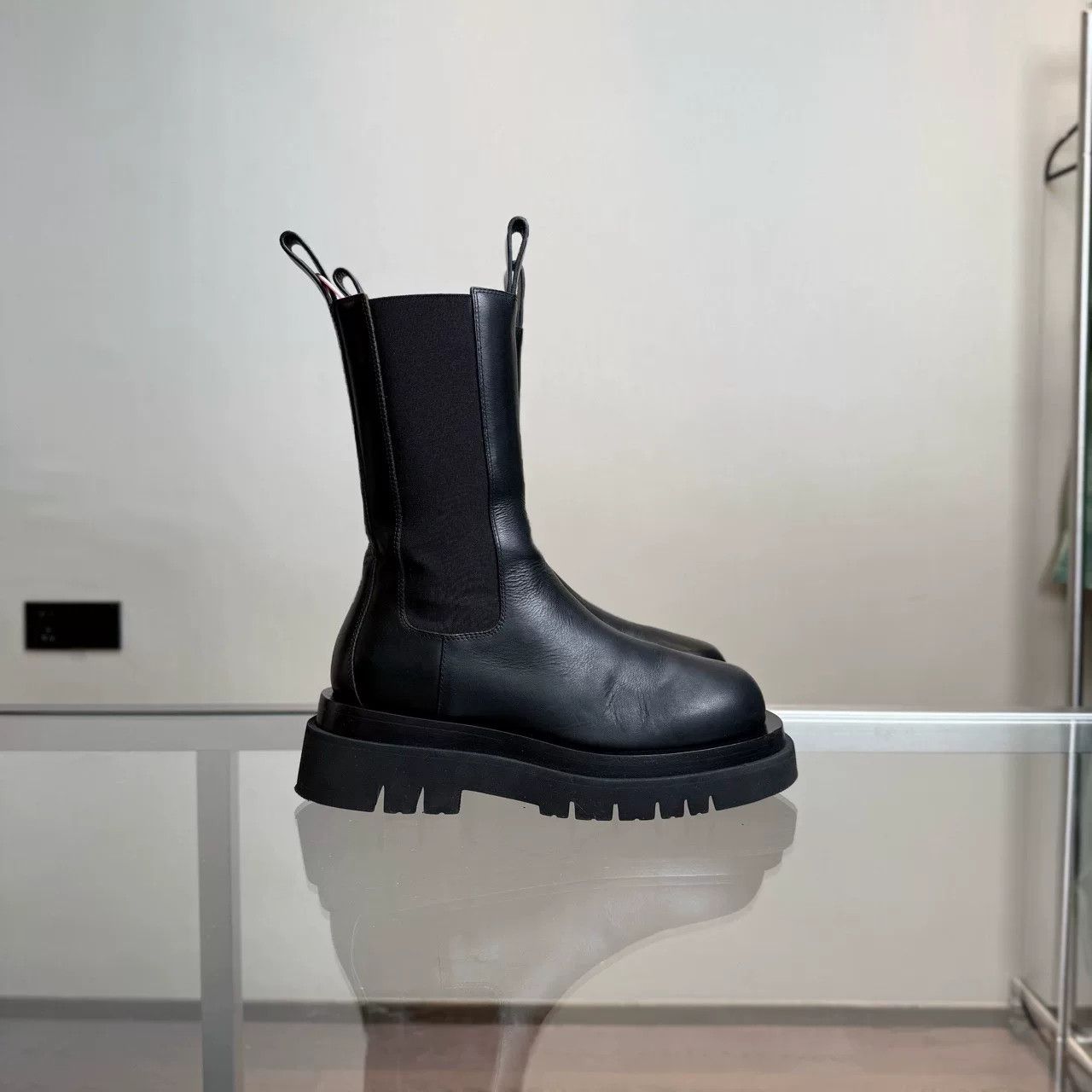 Bottega Veneta Bottega Veneta High-Top Chelsea Boots Size US 5 / IT 35 - 2 Thumbnail