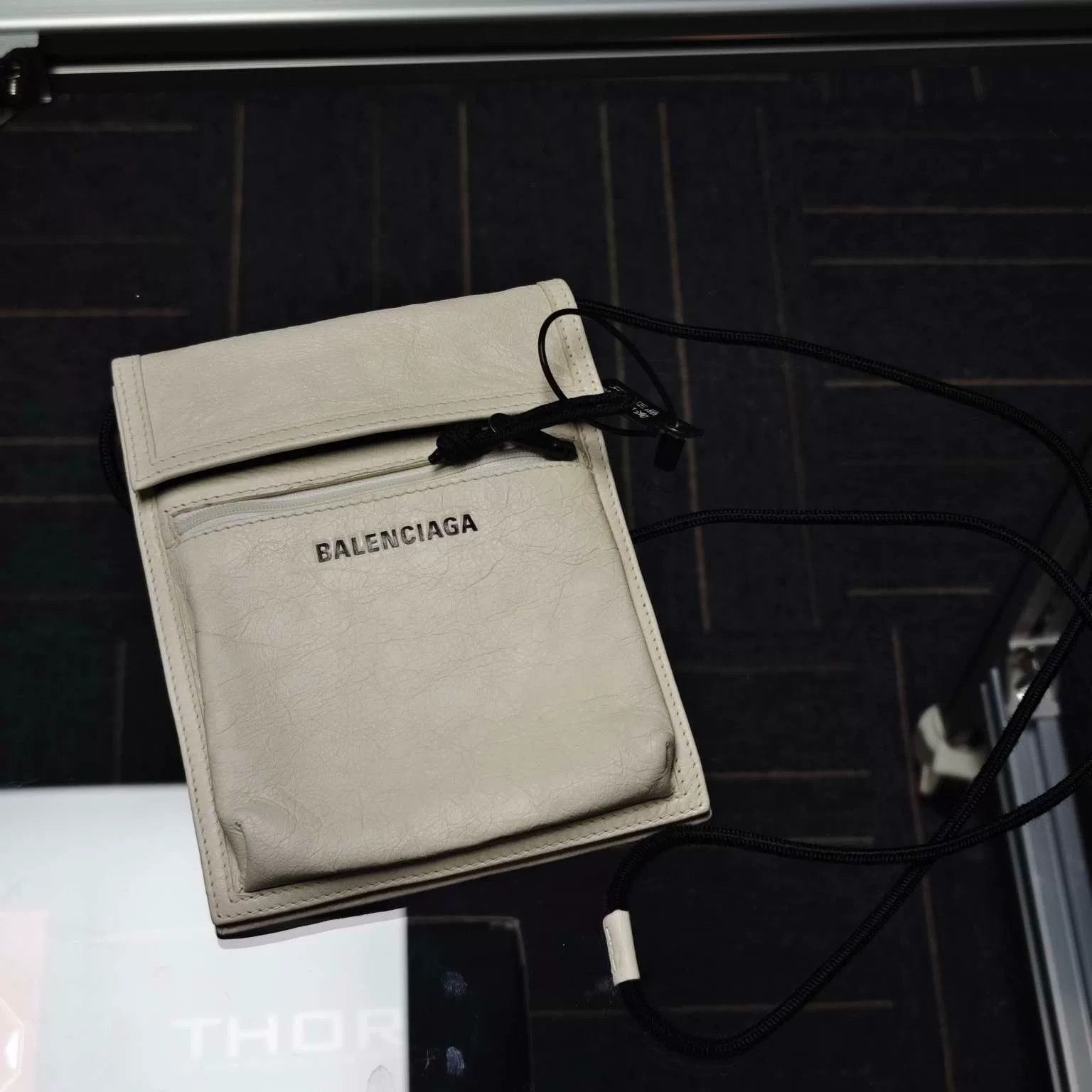 Balenciaga Balenciaga Lambskin Multi-Card Crossbody Bag Size ONE SIZE - 2 Thumbnail