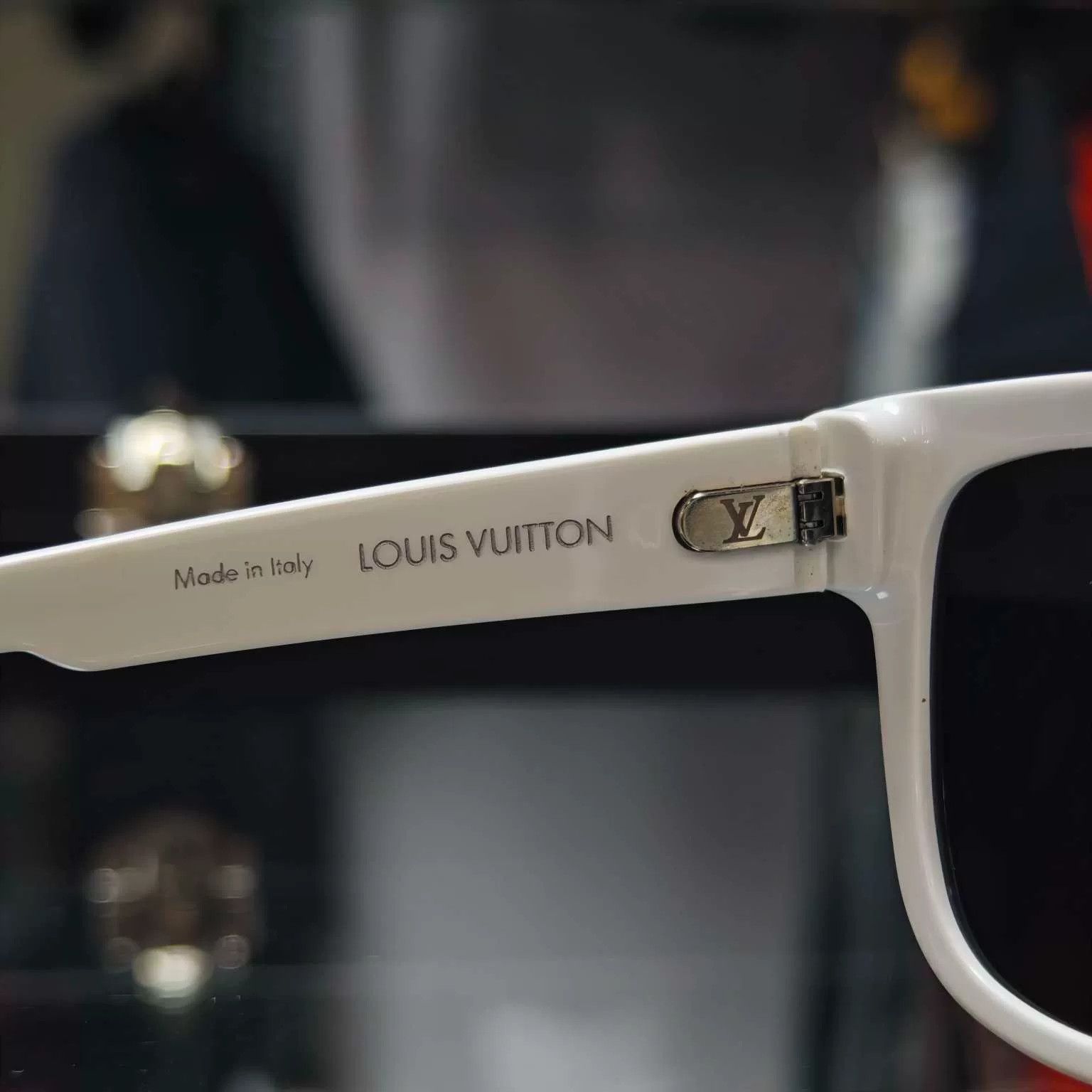 Louis Vuitton Louis Vuitton Side Logo Sunglasses Size ONE SIZE - 6 Thumbnail
