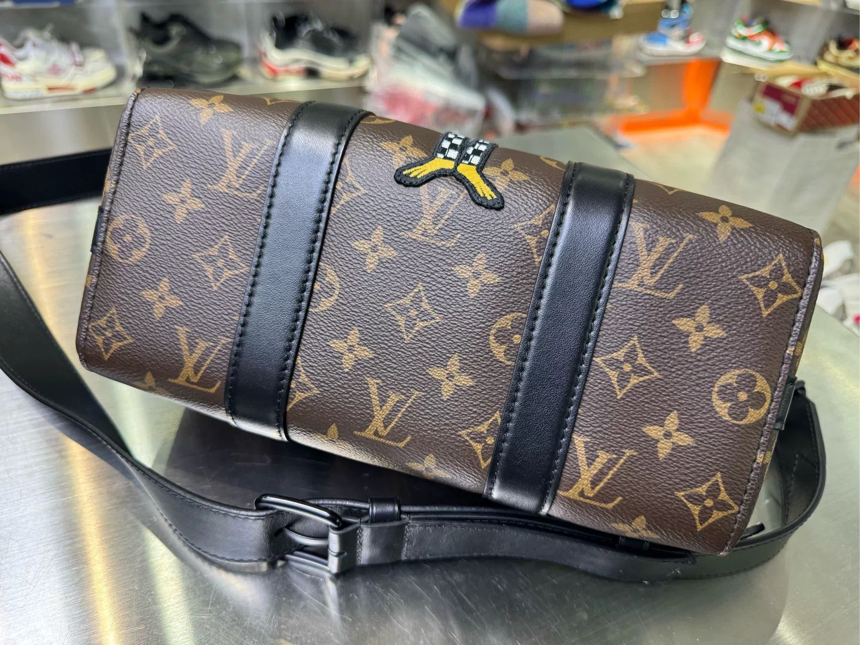 Louis Vuitton Louis Vuitton Keepall Zebra Crossbody Bag Size ONE SIZE - 3 Thumbnail