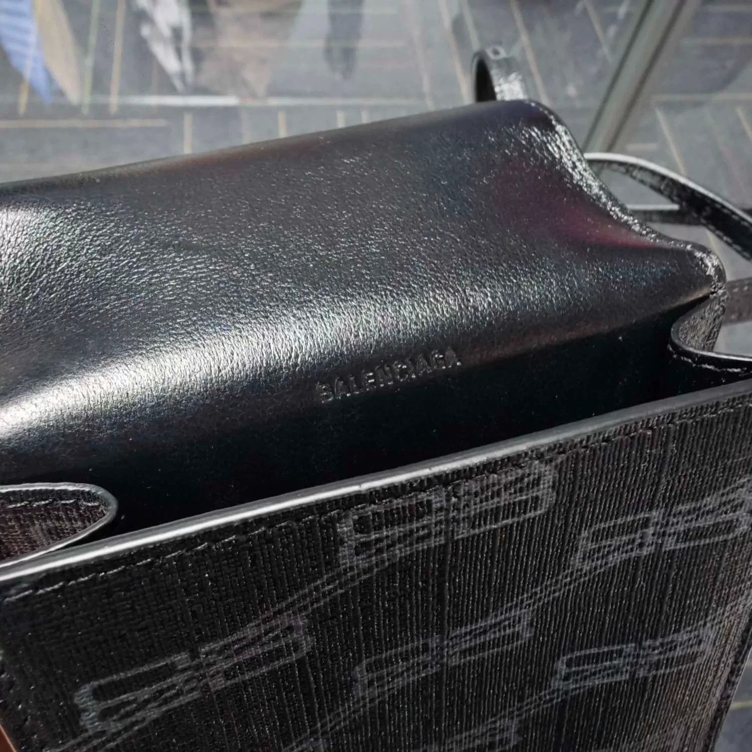 Balenciaga Balenciaga New Double B Monogram Phone Bag Size ONE SIZE - 6 Thumbnail