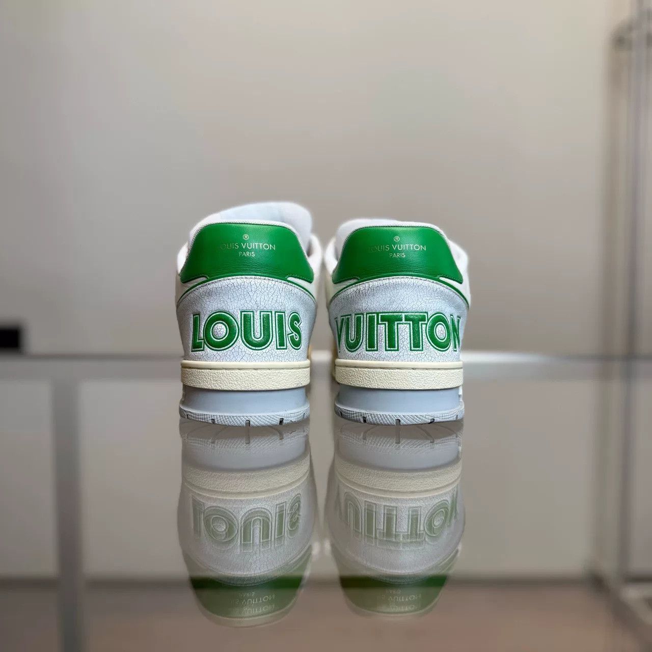 Louis Vuitton Louis Vuitton LV Trainer White Green Size US 9.5 / EU 42-43 - 5 Thumbnail