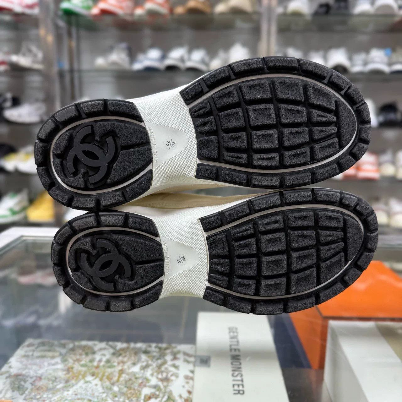 Chanel Chanel 24S Double C Sneakers Size US 8 / IT 38 - 7 Thumbnail