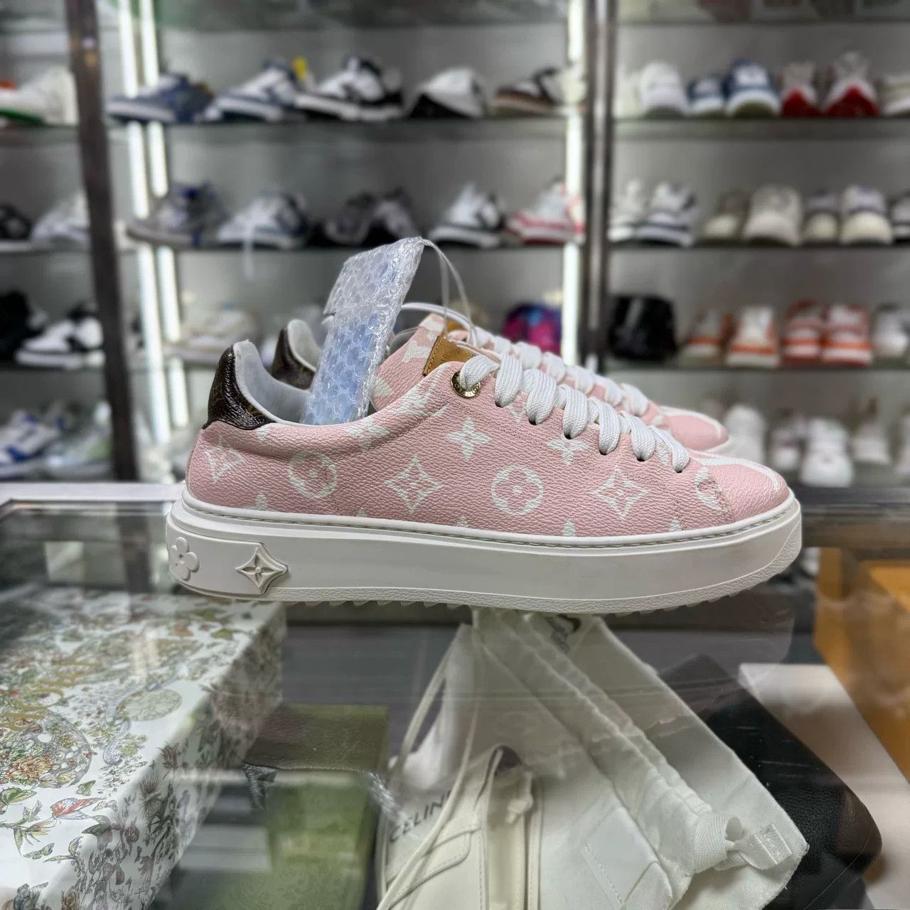 Louis Vuitton Louis Vuitton Time Out Monogram Sneakers Size US 7 / IT 37 - 2 Thumbnail