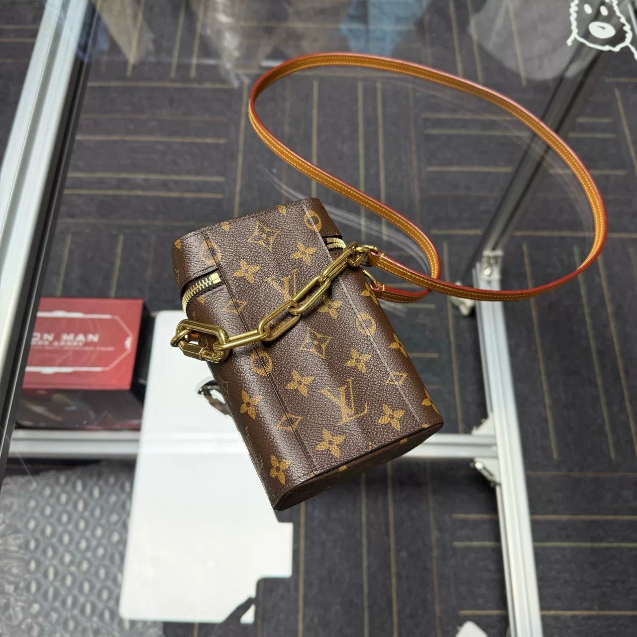 Louis Vuitton Louis Vuitton Phone Box Crossbody Bag Size ONE SIZE - 2 Thumbnail