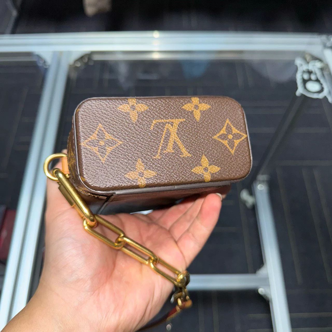 Louis Vuitton Louis Vuitton Phone Box Crossbody Bag Size ONE SIZE - 4 Thumbnail