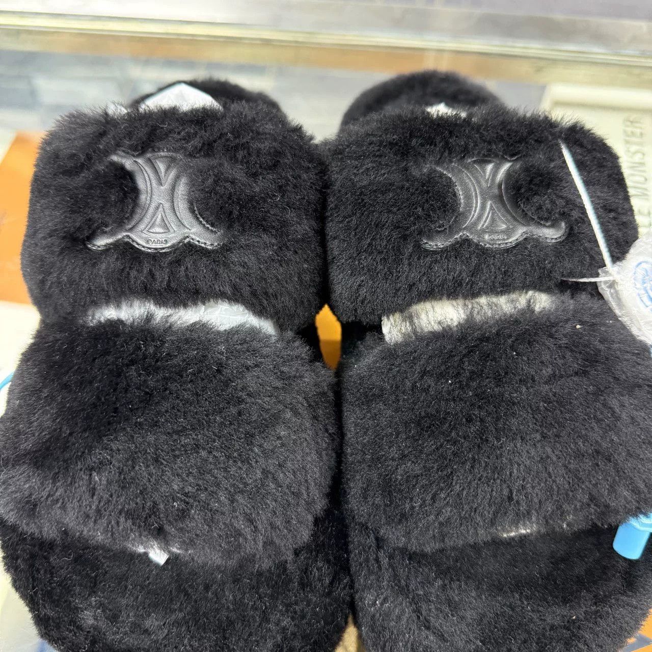 Celine CELINE 24SS TRIOMPHE Sheepskin Fur Slippers Size US 6 / IT 36 - 4 Thumbnail