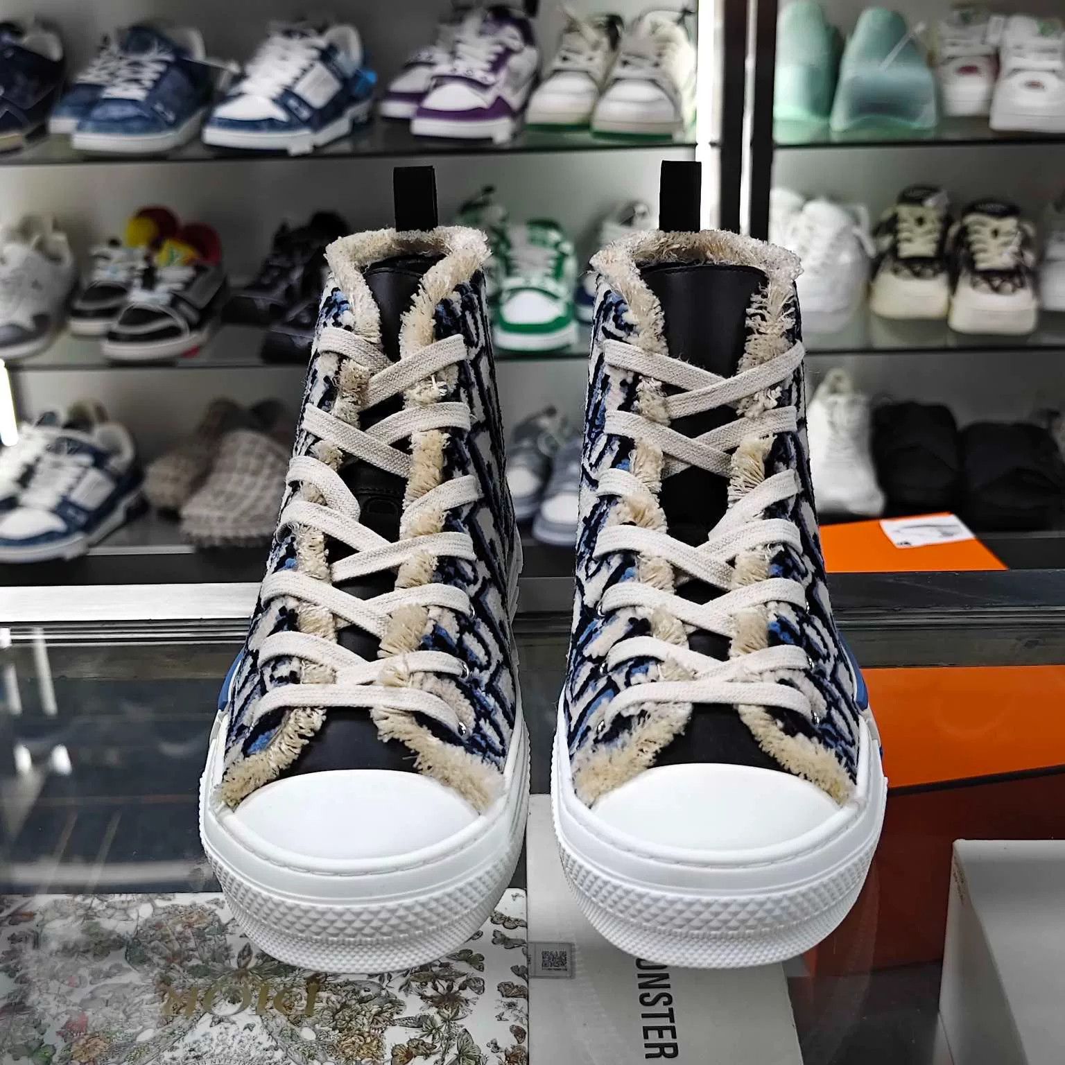Dior Dior B23 Flocked Logo Sneakers Size US 9 / EU 42 - 2 Thumbnail
