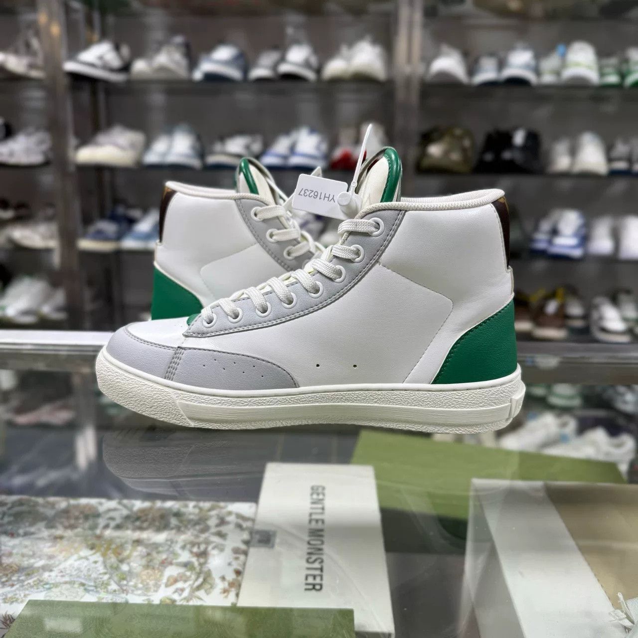 Louis Vuitton Louis Vuitton Charlie High Top Sneakers Size US 7 / IT 37 - 5 Thumbnail