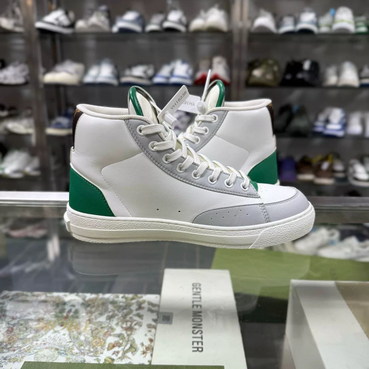 Louis Vuitton Louis Vuitton Charlie High Top Sneakers Size US 7 / IT 37 - 4 Thumbnail