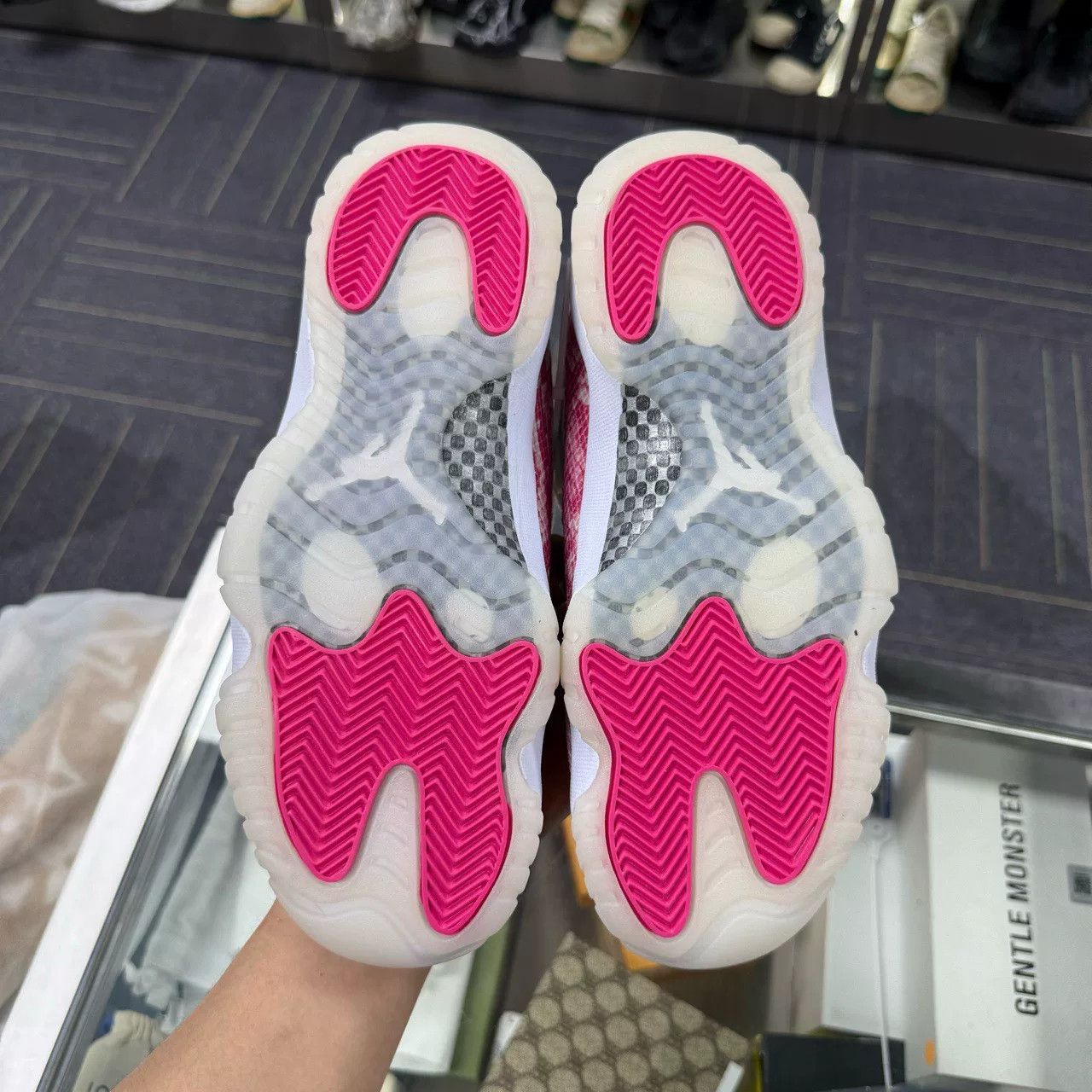 Jordan Brand AJ11 Pink Snake Size US 9.5 / IT 39.5 - 2 Thumbnail
