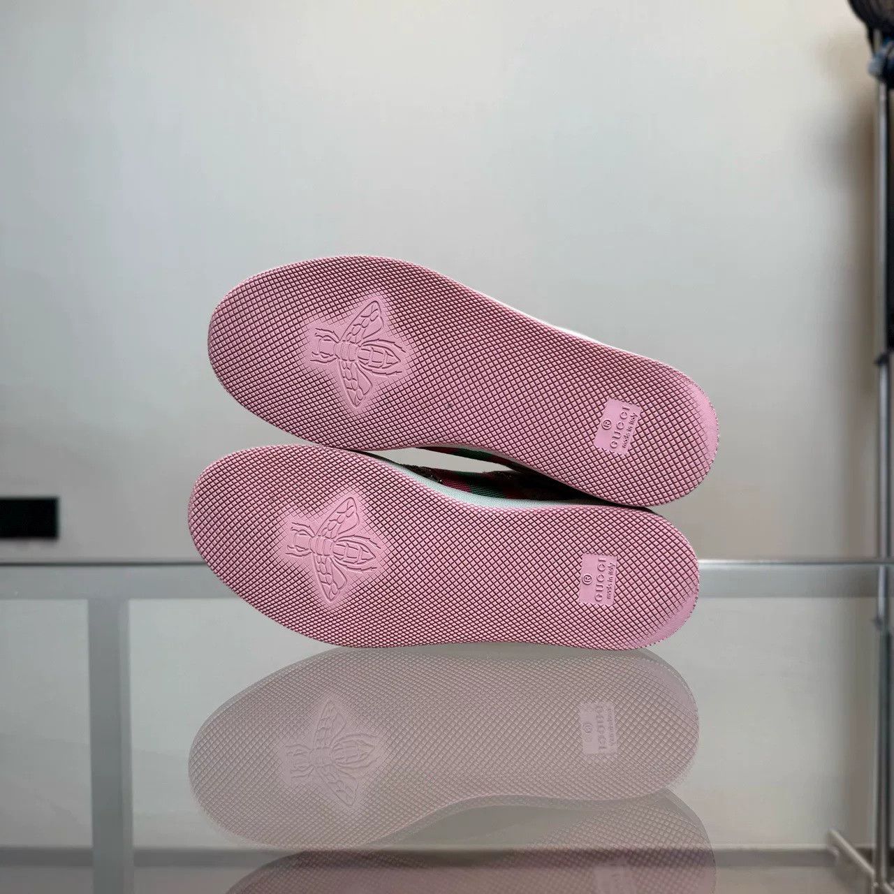 Gucci Gucci GG Enamel Pink Diamond Sneakers Size US 5 / IT 35 - 7 Thumbnail