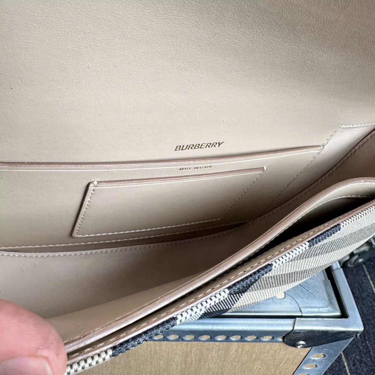 Burberry Burberry Olympia Check Shoulder Bag Size ONE SIZE - 6 Thumbnail