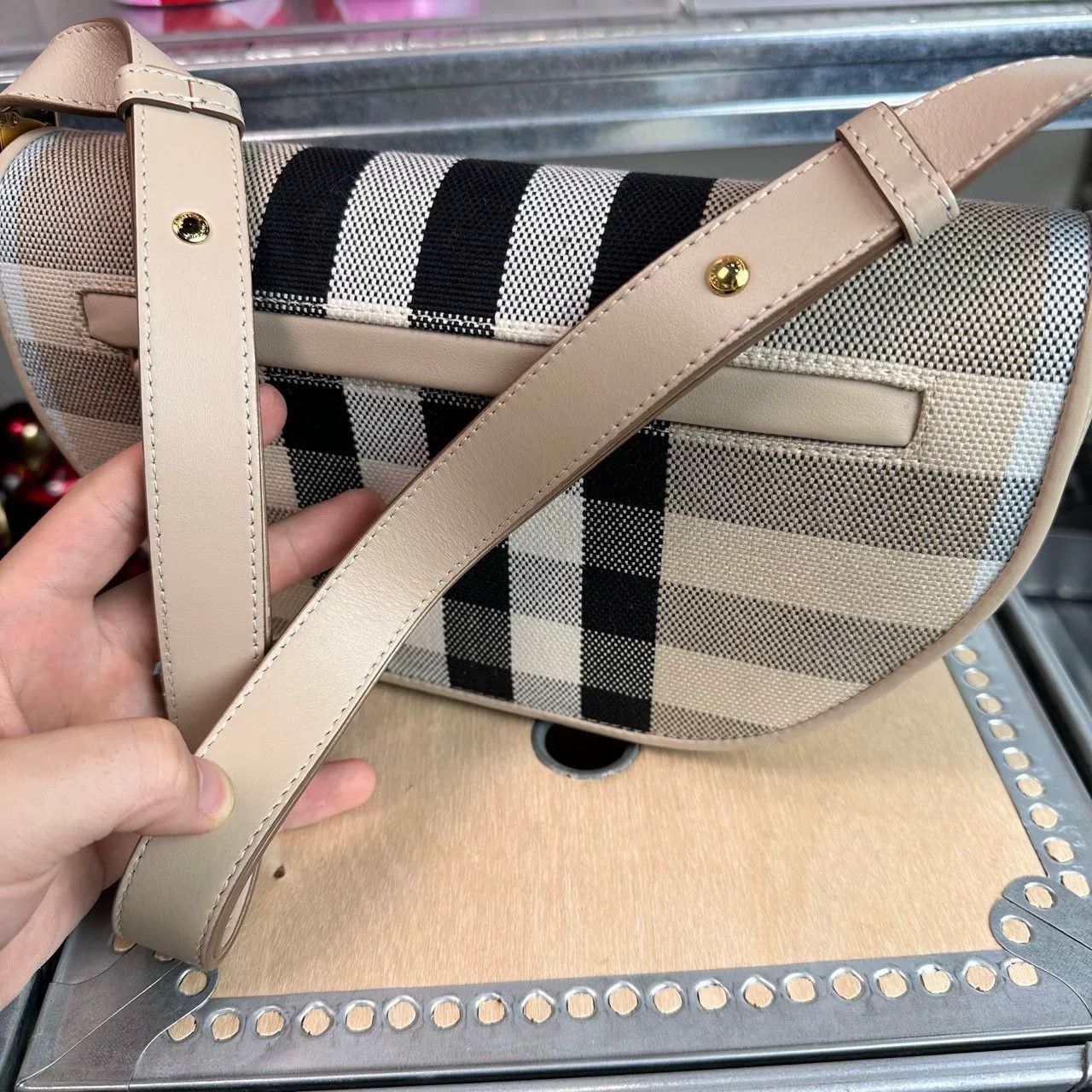 Burberry Burberry Olympia Check Shoulder Bag Size ONE SIZE - 8 Thumbnail