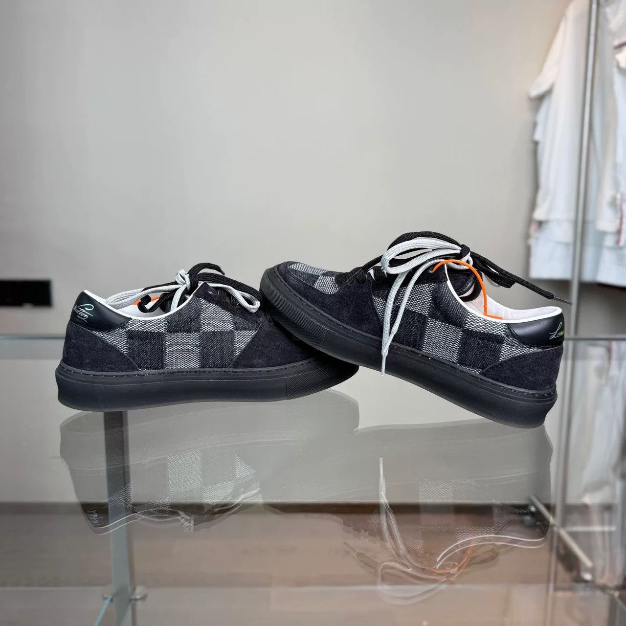 Louis Vuitton Louis Vuitton Ollie Checkered Sneakers Size US 6 / IT 36 - 4 Thumbnail
