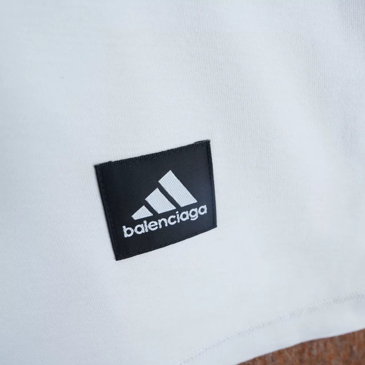 Balenciaga Balenciaga x Adidas White Short-Sleeve Size US L / EU 52-54 / 3 - 5 Thumbnail