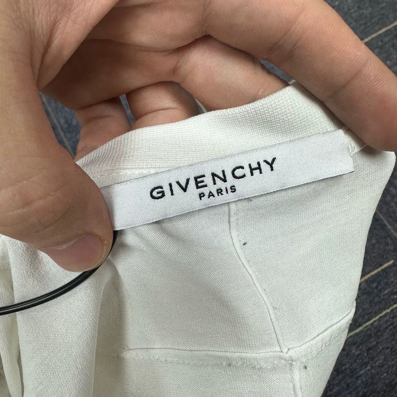 Givenchy Givenchy Logo Star Print White T-Shirt Size US M / EU 48-50 / 2 - 3 Thumbnail