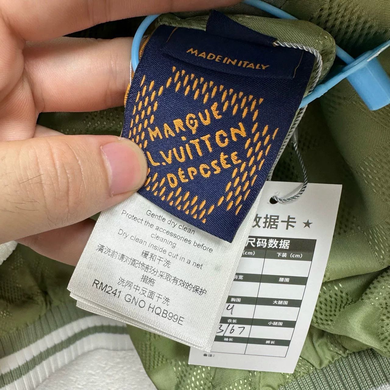 Louis Vuitton Louis Vuitton Year of Dragon Mosaic Logo Jacket Size US L / EU 52-54 / 3 - 4 Thumbnail