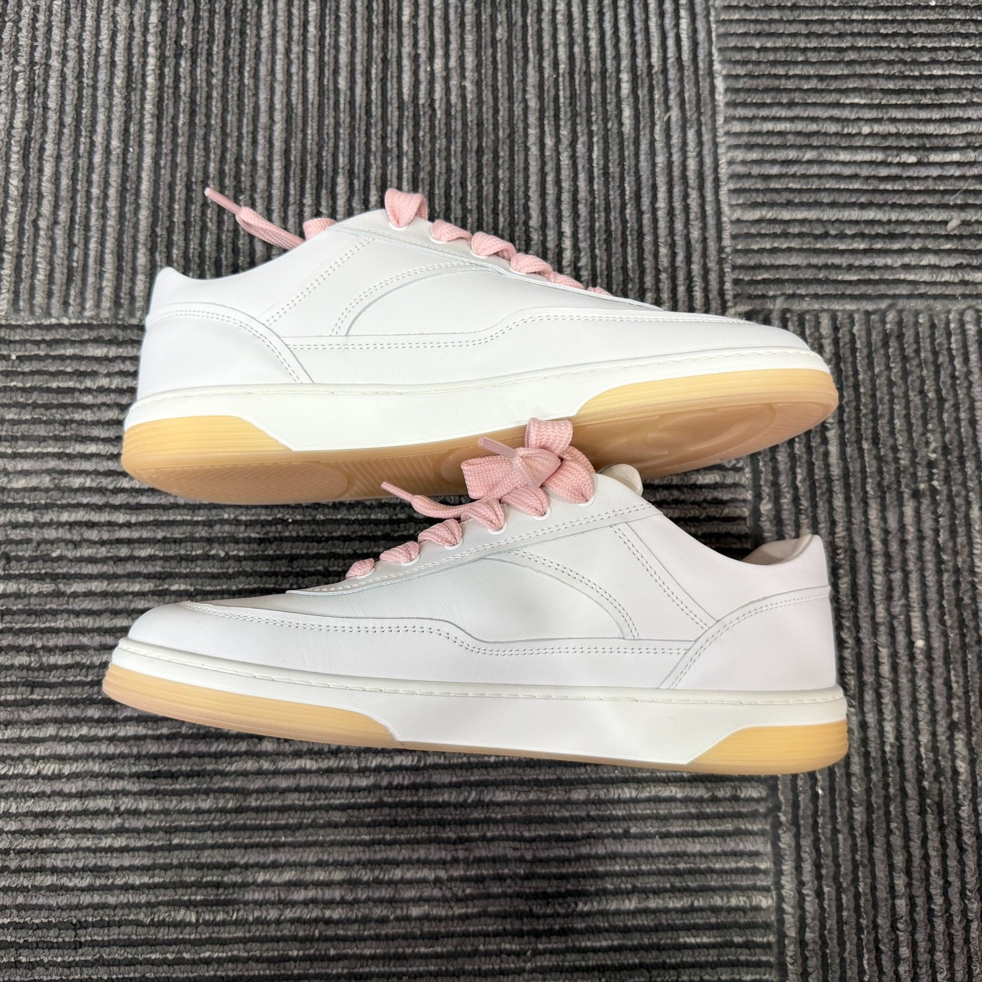 Chanel Chanel Pink Lowtop Sneakers it_42 Women Size US 12 / IT 42 - 3 Thumbnail