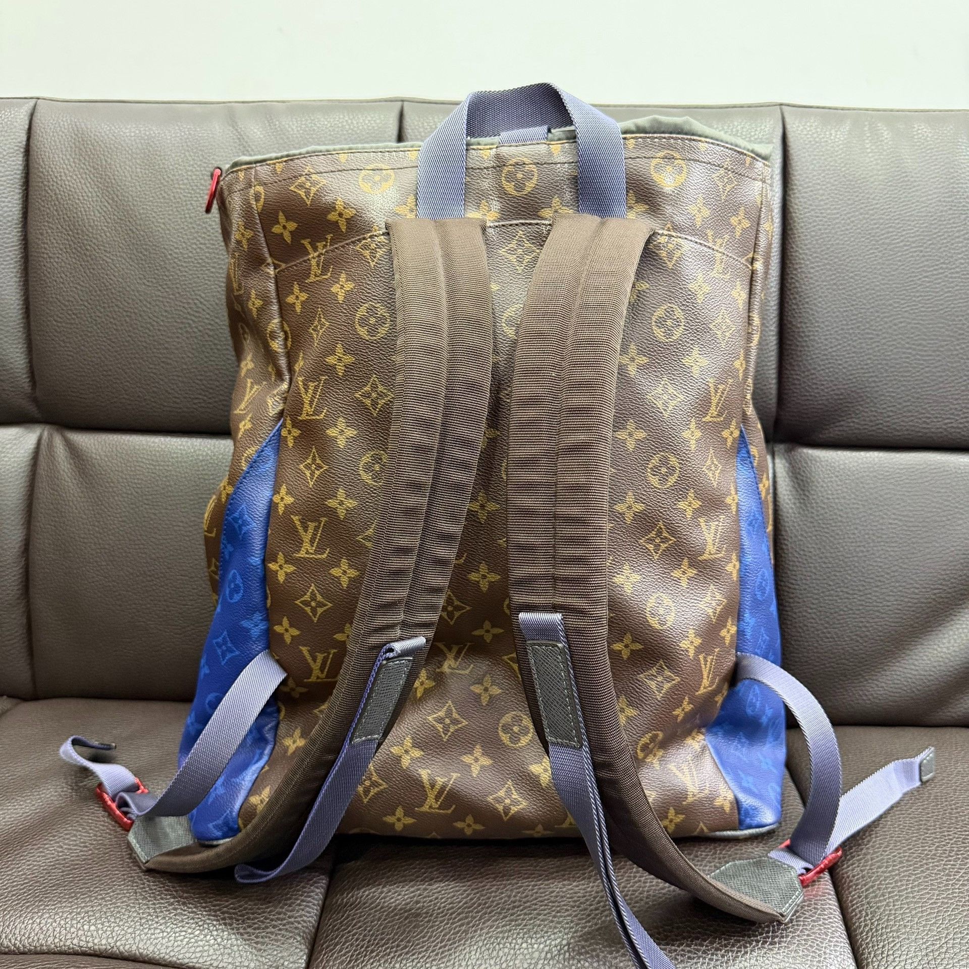 Louis Vuitton Louis Vuitton Hiking Bag one size Men Size ONE SIZE - 2 Thumbnail