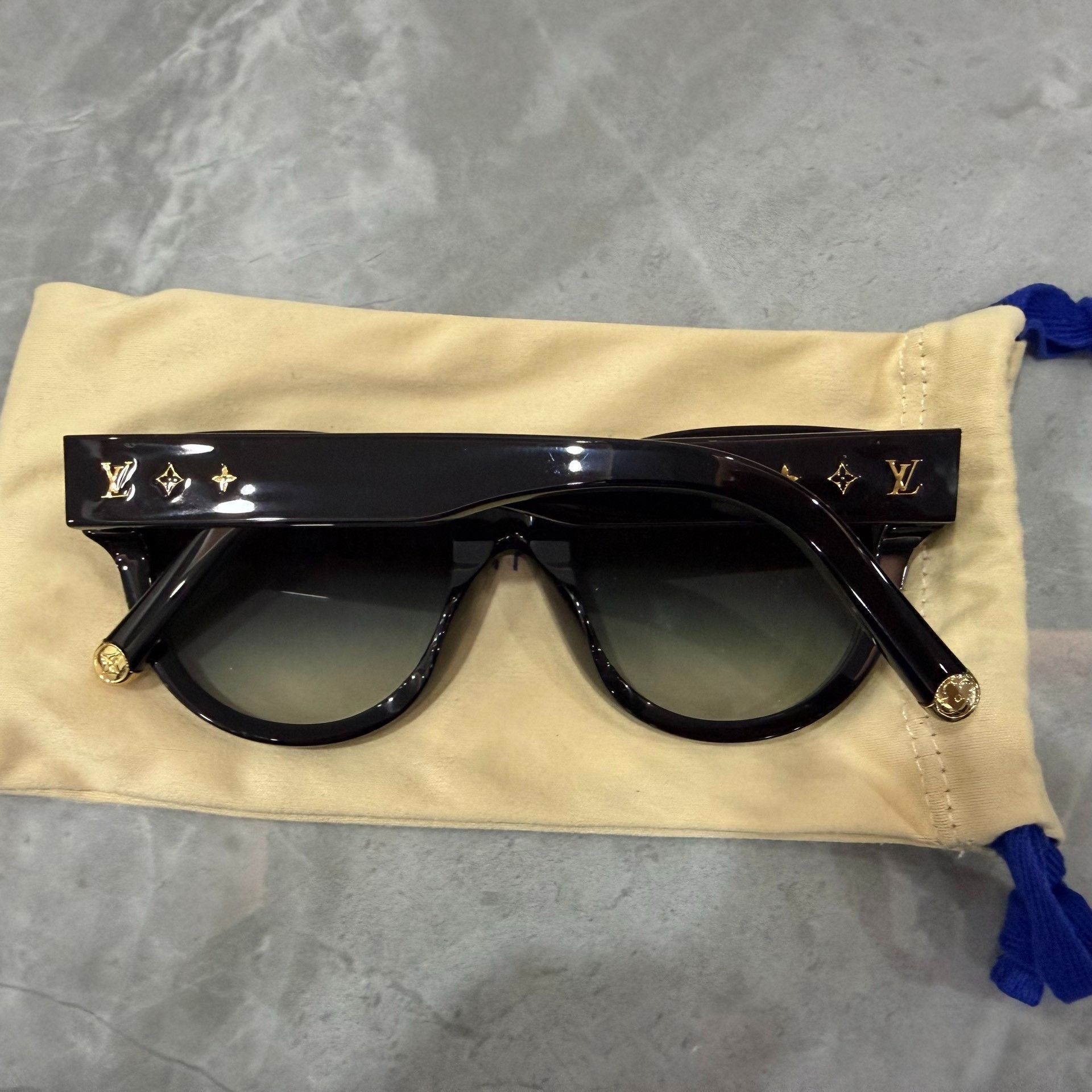 Louis Vuitton Louis Vuitton Retro Black Sunglasses one size Men Size ONE SIZE - 2 Thumbnail
