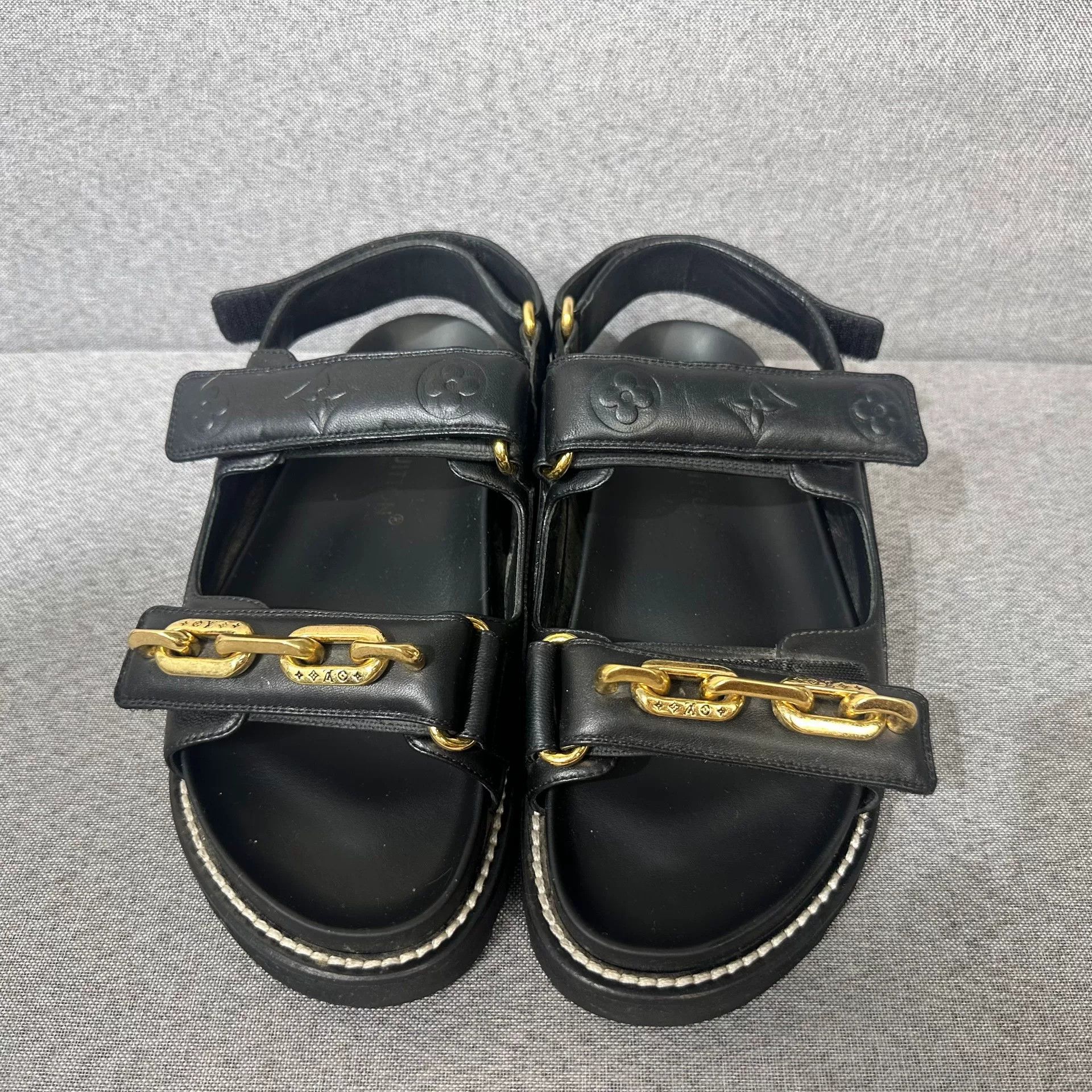 Louis Vuitton Louis Vuitton Retro Printed Gold Sandals us_8 Women Size US 8 / IT 38 - 2 Thumbnail