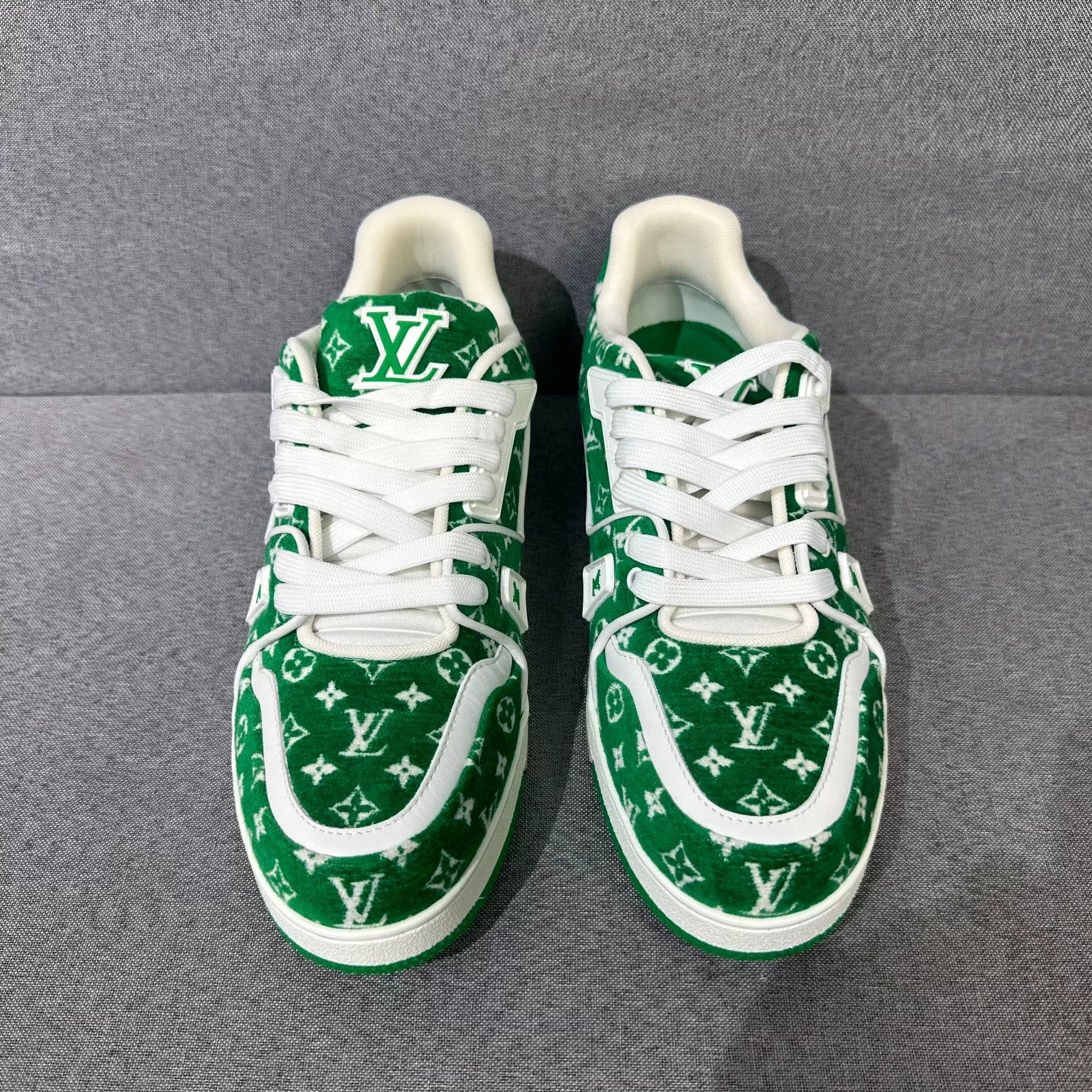 Louis Vuitton Louis Vuitton Training Green Lowtop Sneakers 11 Men Size US 11 / EU 44 - 4 Thumbnail