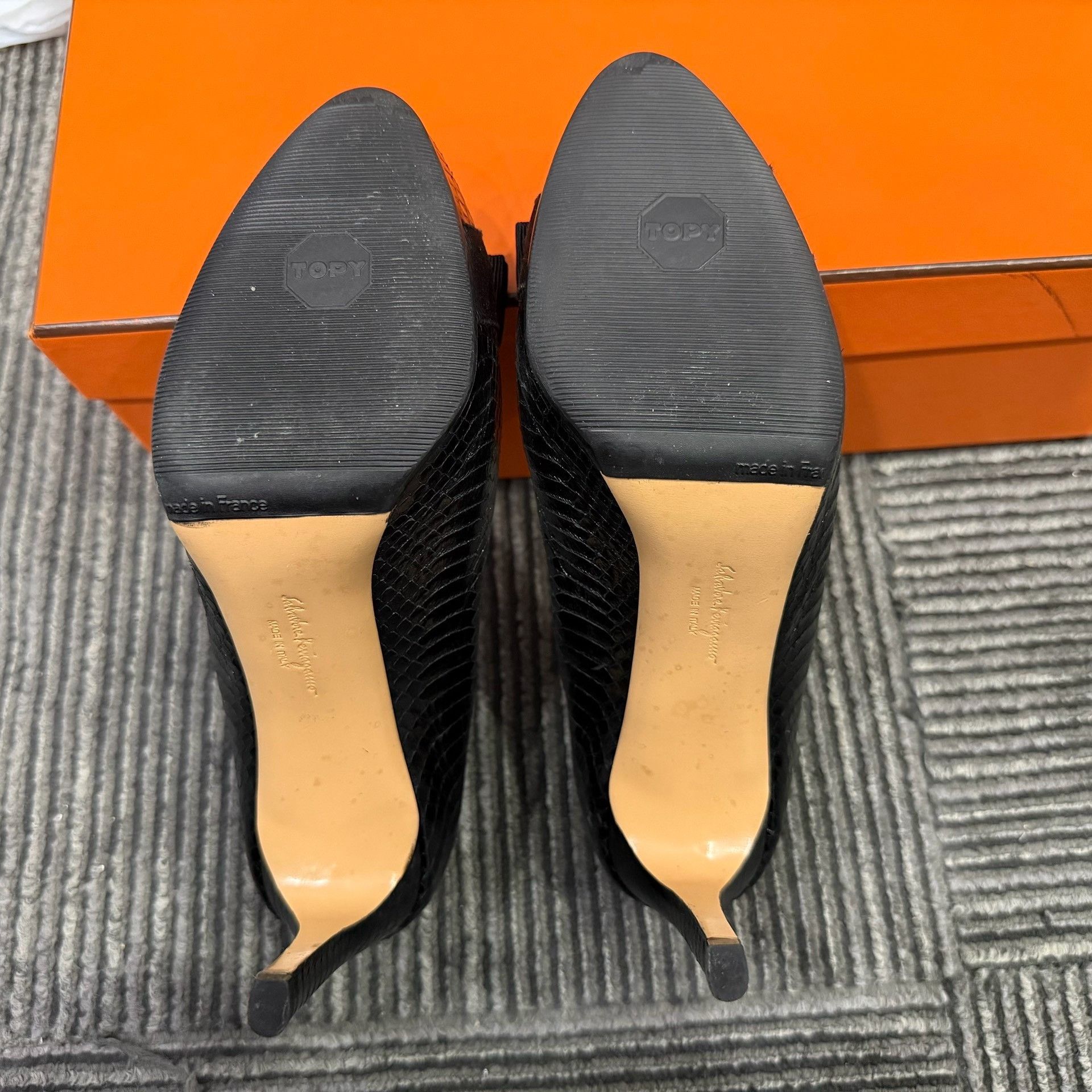 Salvatore Ferragamo Salvatore Ferragamo Lowtop Sneakers us_6 Women Size US 6 / IT 36 - 6 Thumbnail