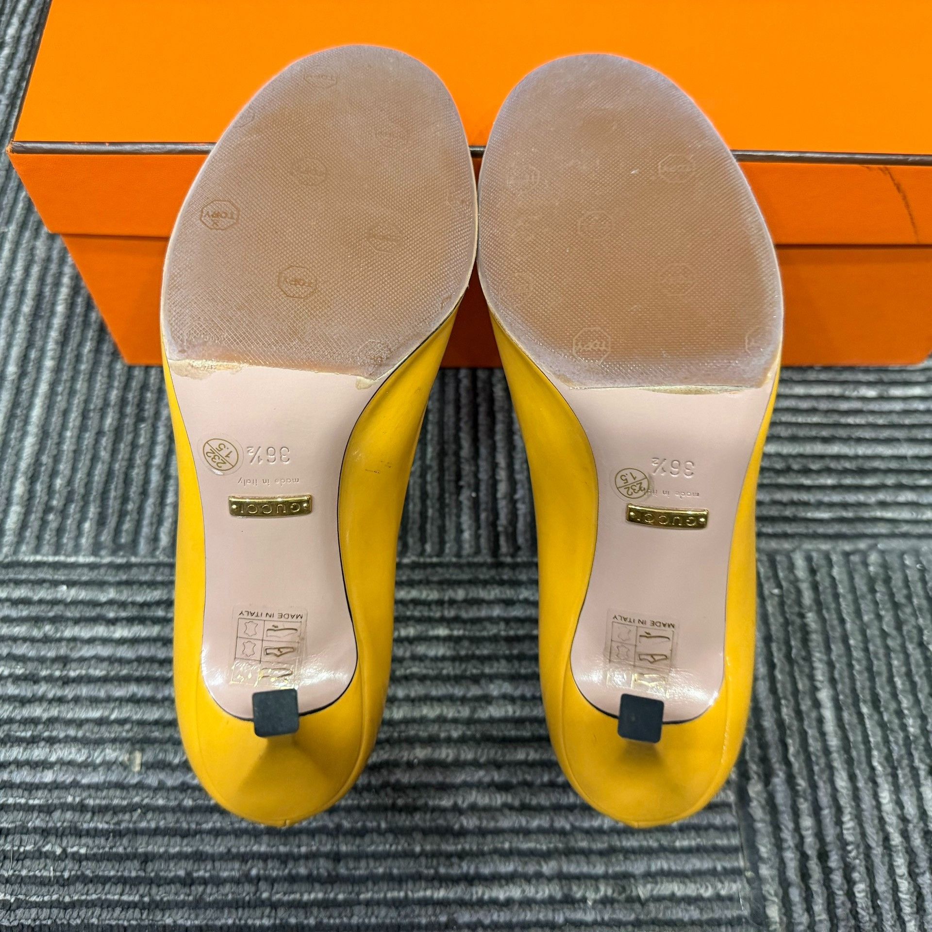 Gucci Gucci Patent Yellow Lowtop Sneakers us_6 Women Size US 6 / IT 36 - 6 Thumbnail