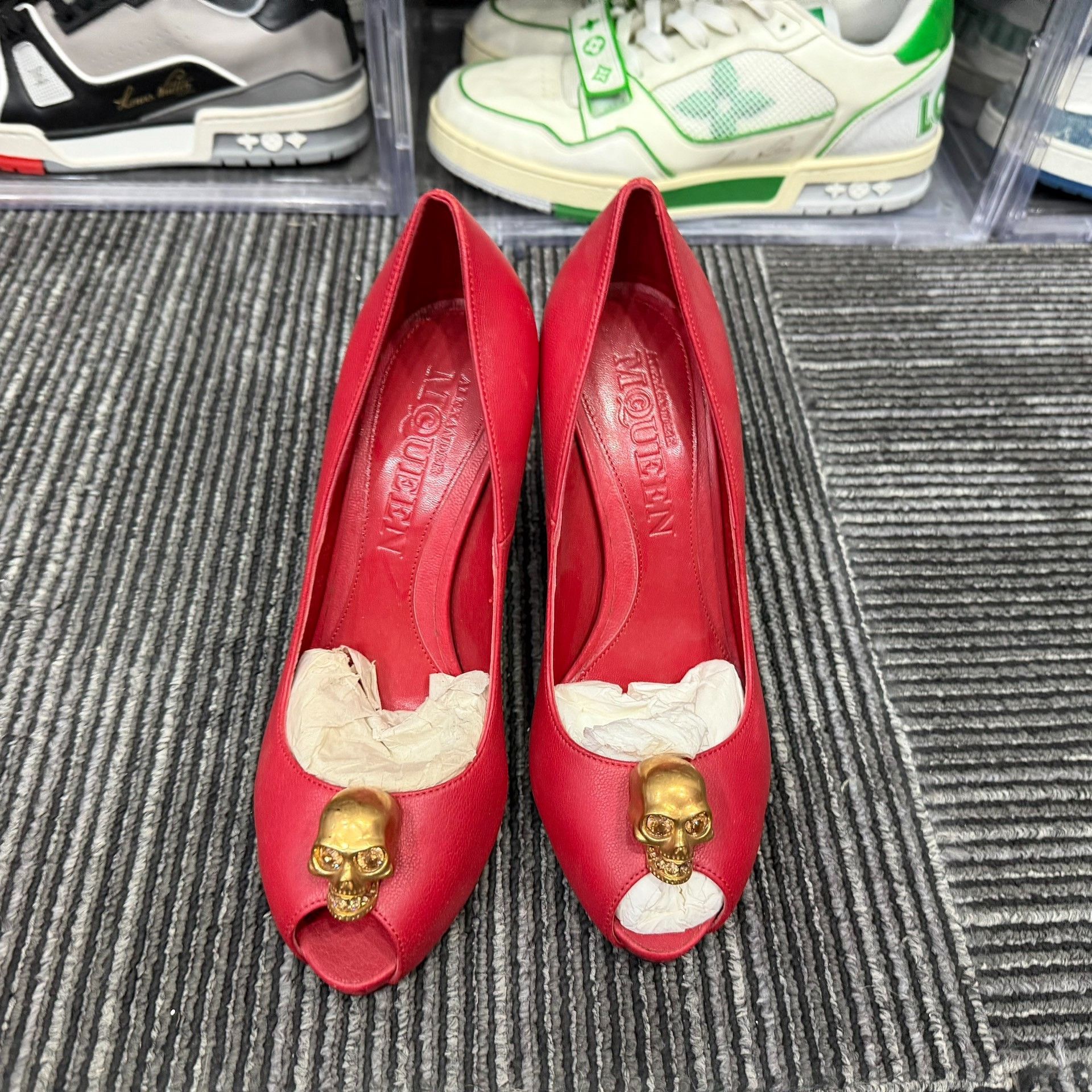Alexander McQueen Alexander McQueen Lowtop Sneakers us_6 Women Size US 6 / IT 36 - 2 Thumbnail