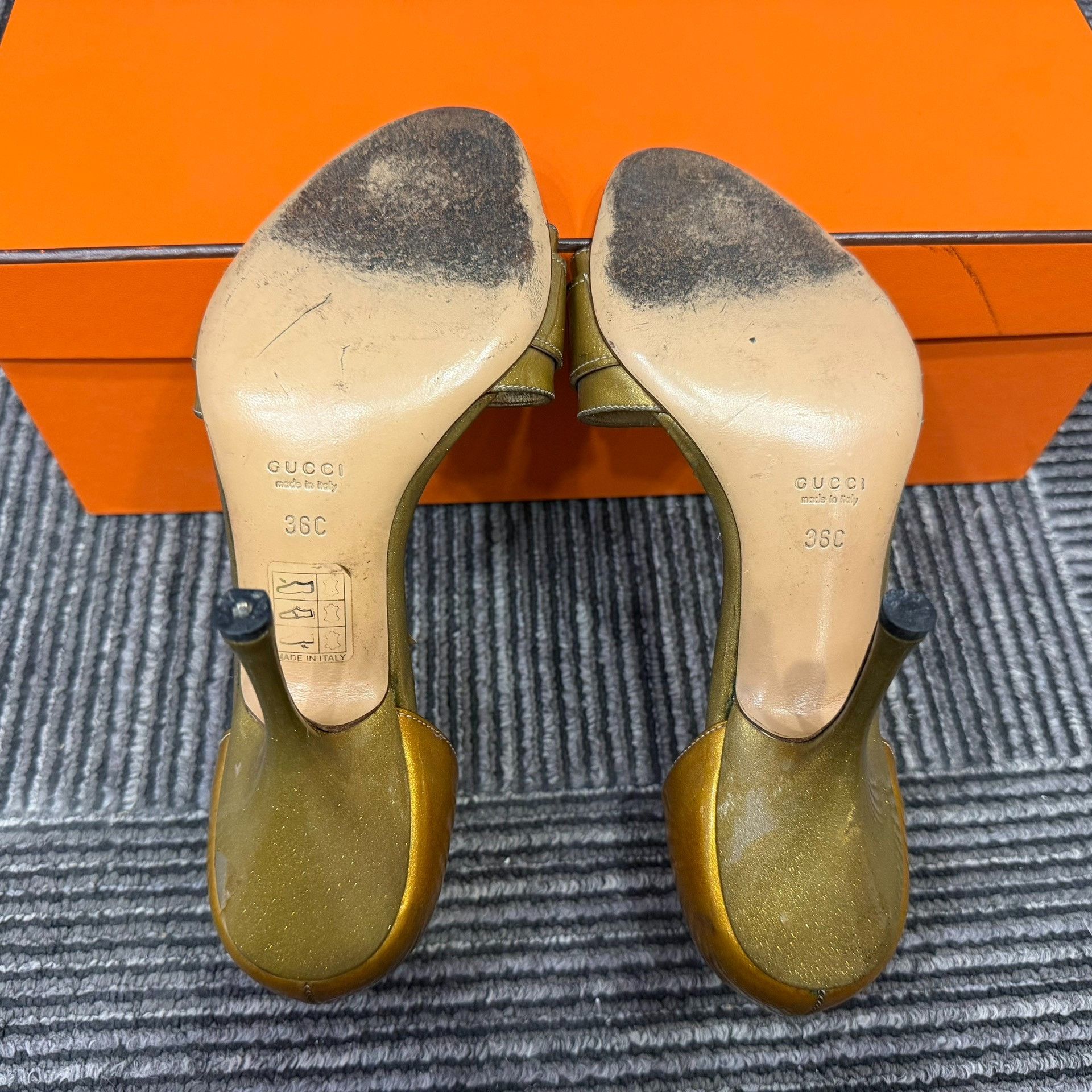 Gucci Gucci Gold Sandals us_6 Women Size US 6 / IT 36 - 6 Thumbnail